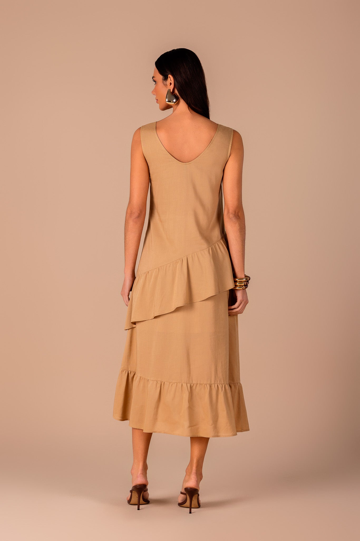 vestido viscose longuete alça larga com babados