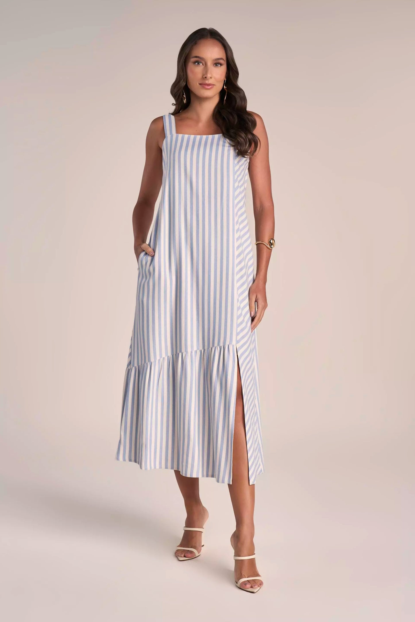 Vestido Viscose Longuete Listrado com Recortes