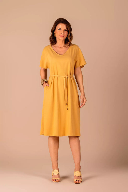 vestido sarja curto com manga ampla e cinto