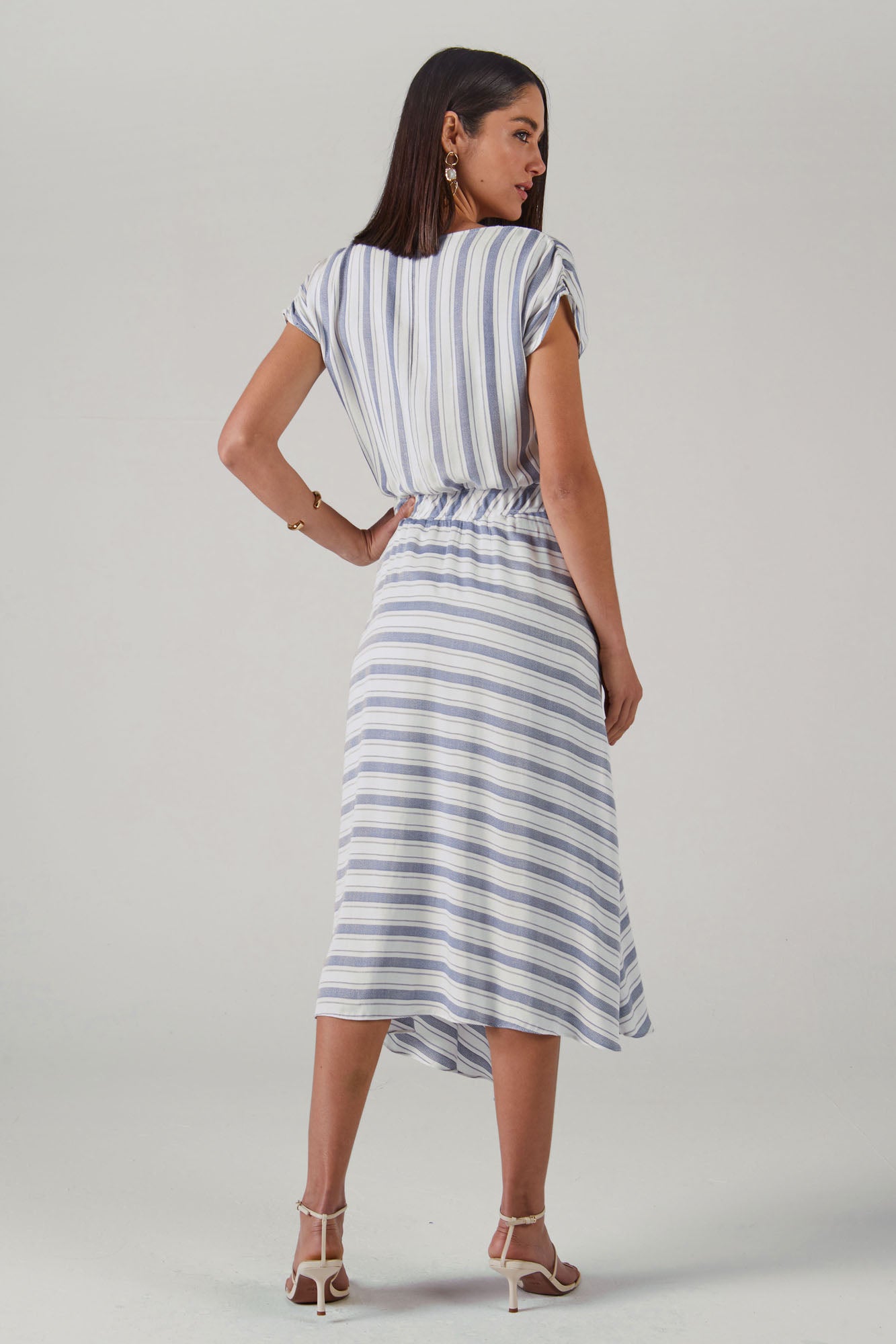 vestido viscose midi listrado