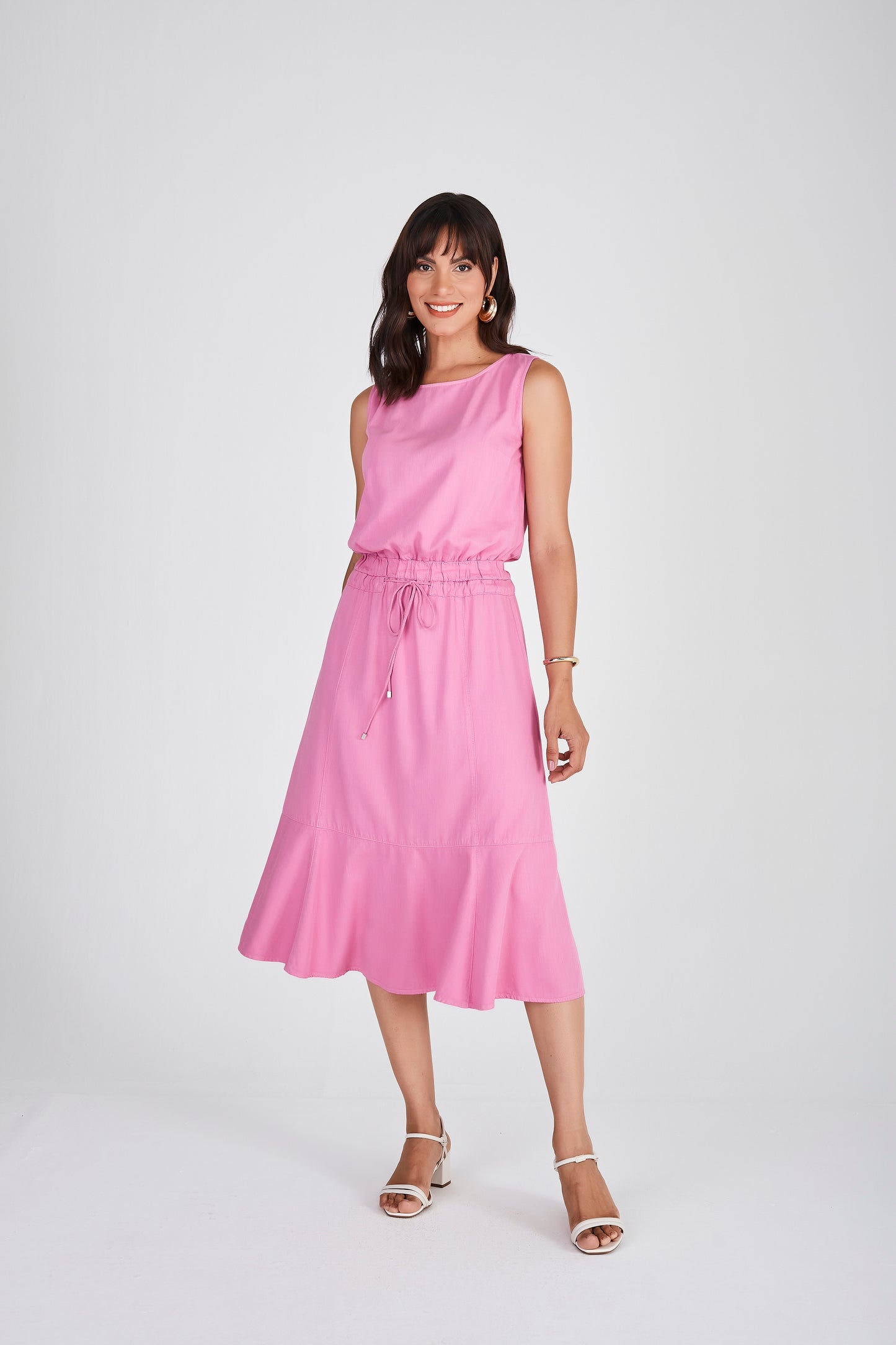 vestido sarja midi com recortes