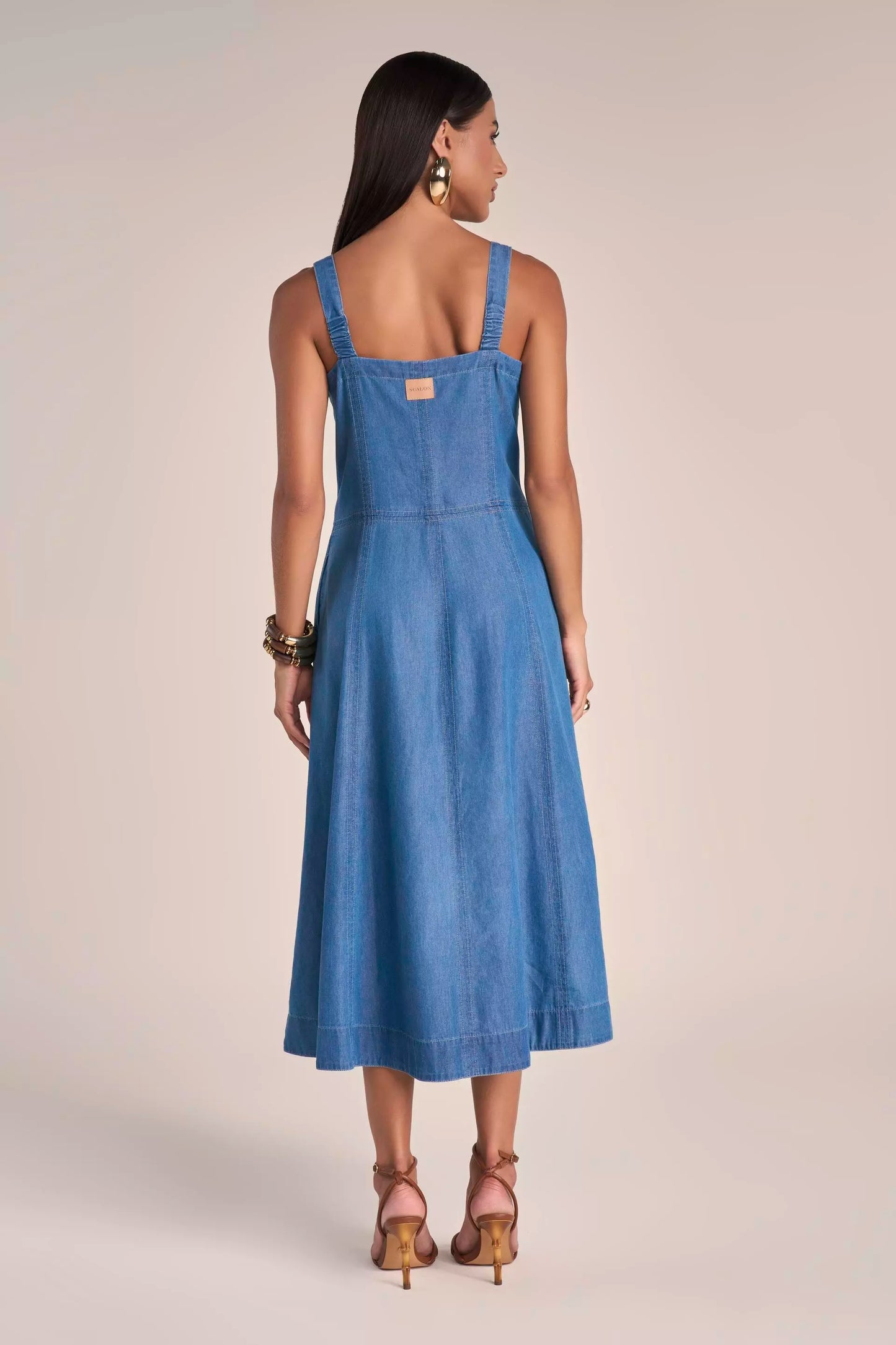 Vestido Jeans Midi com Recortes
