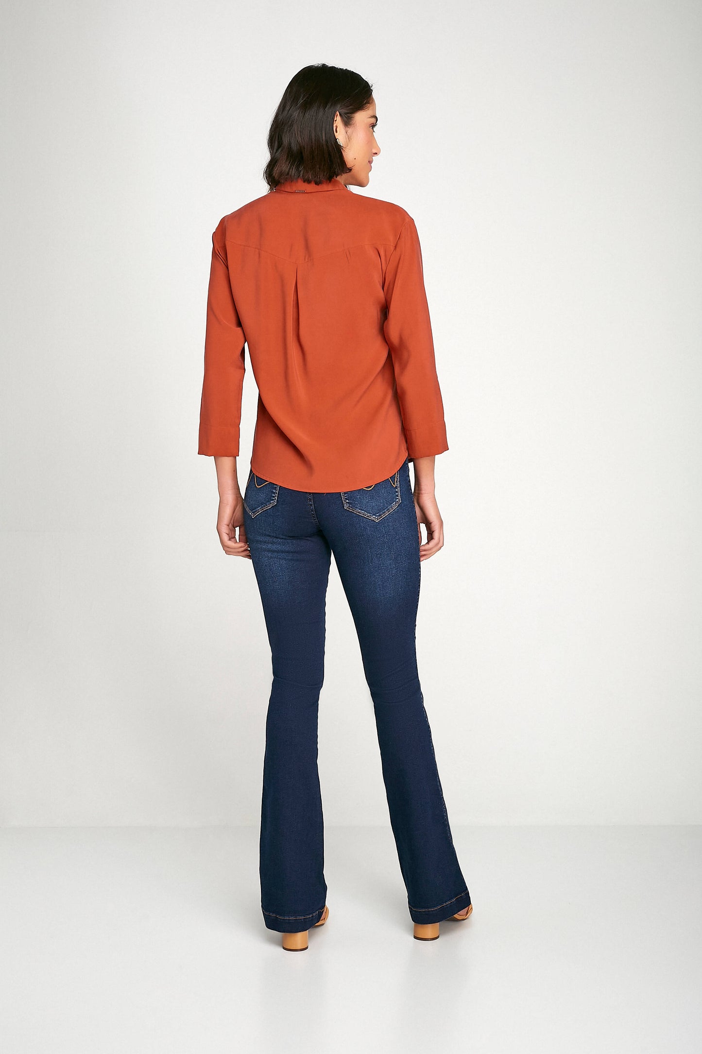 camisa viscose manga 7/8 com botões encapados