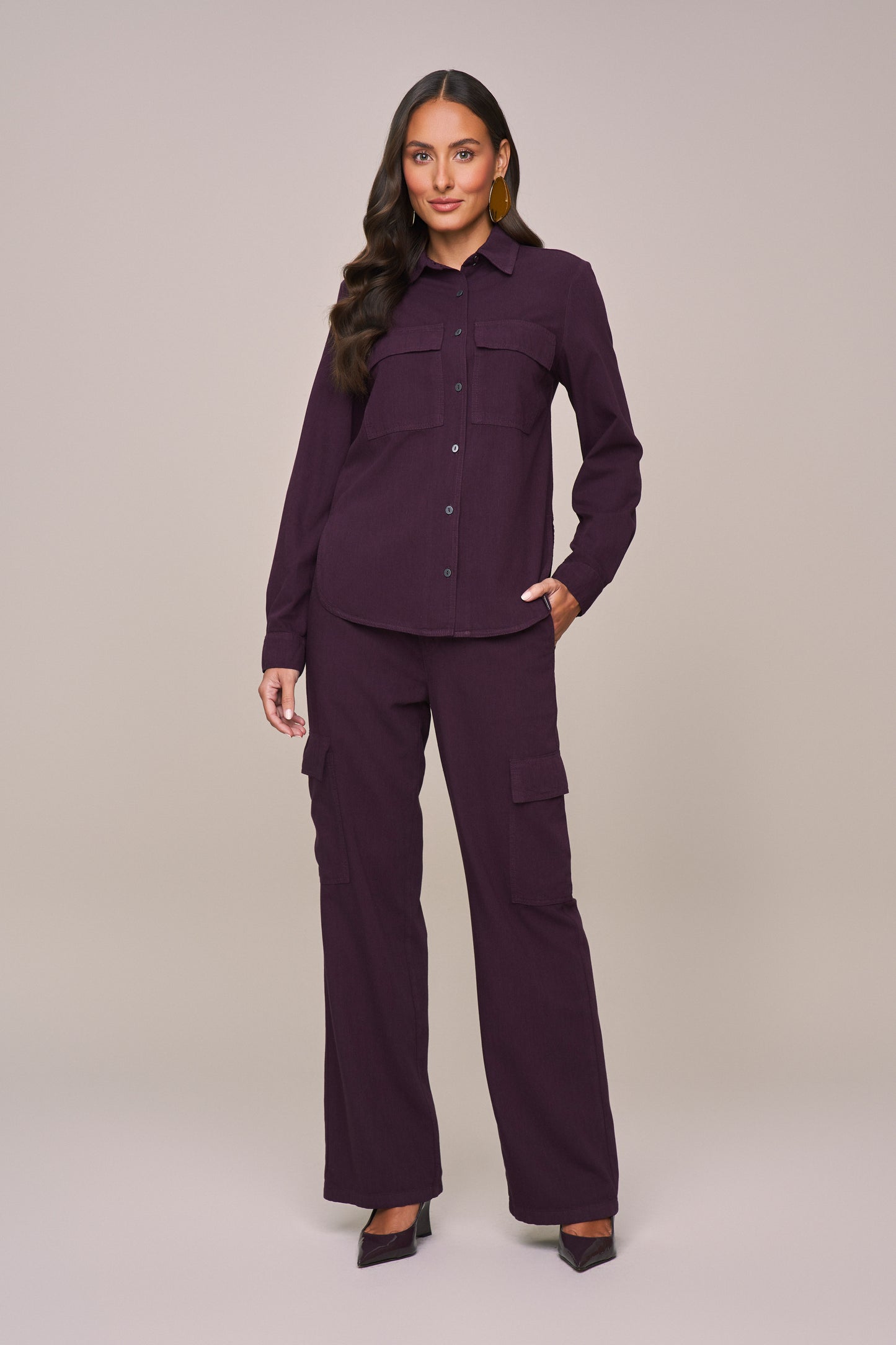 camisa sarja manga longa com bolsos sobrepostos