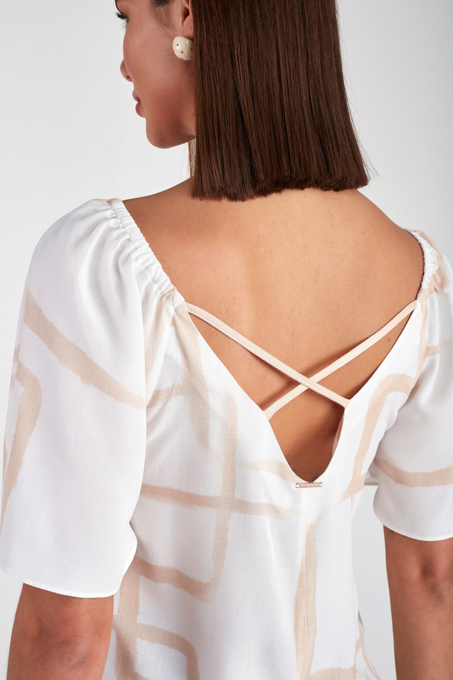 blusa viscose manga curta com mix de tecidos