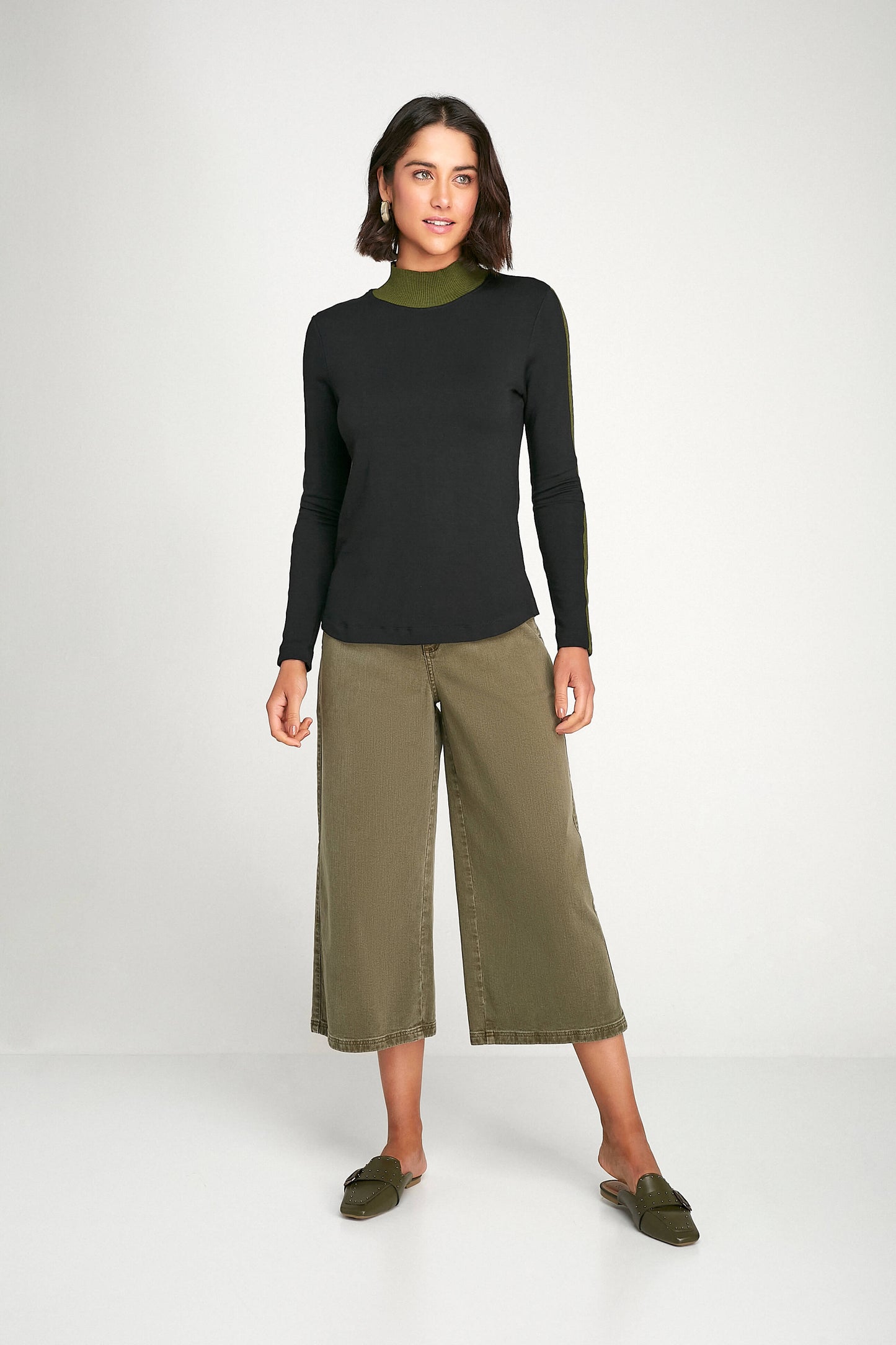 blusa malha manga longa com detalhes em tricot
