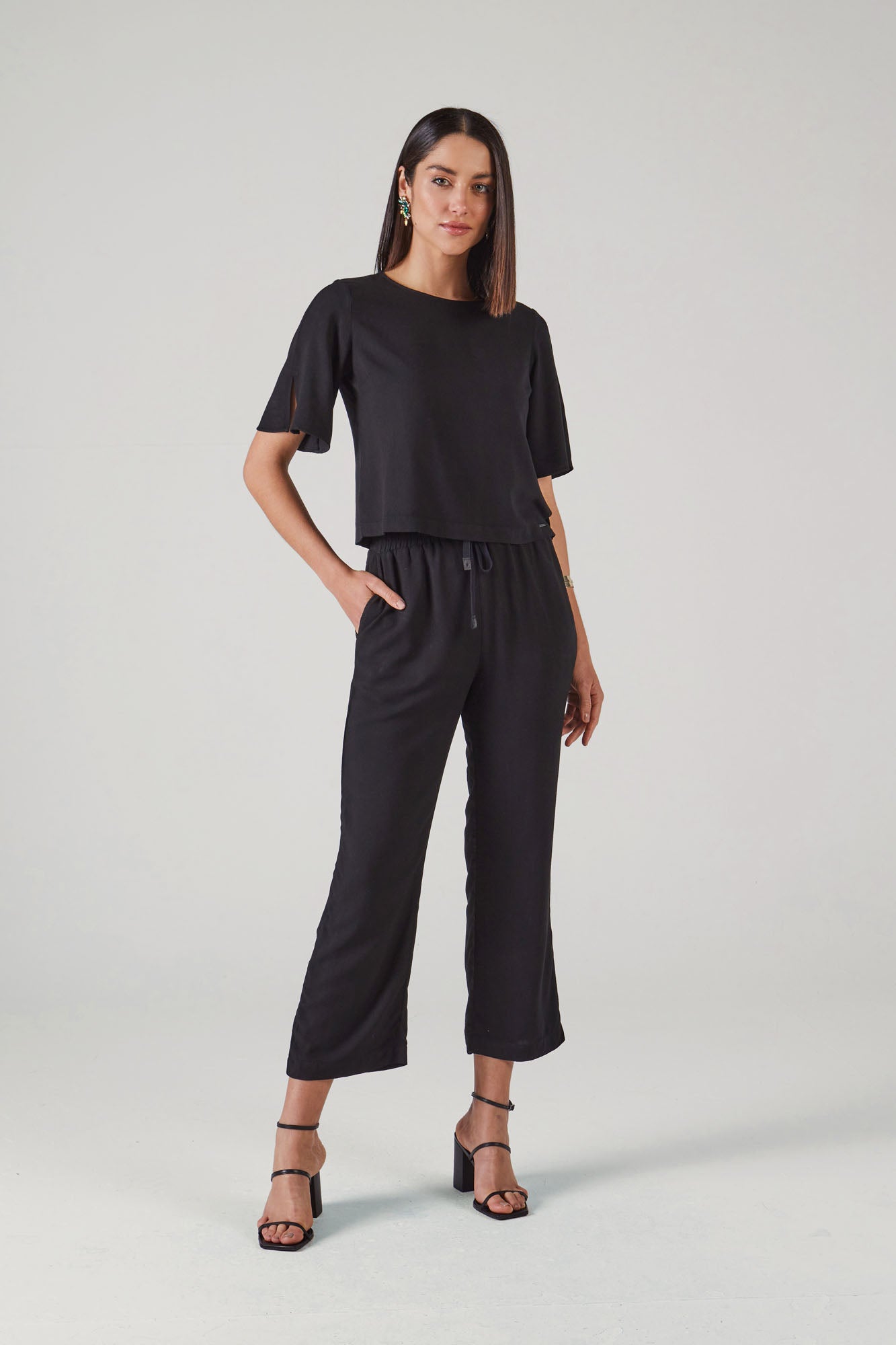 blusa viscose manga curta evasê com abertura