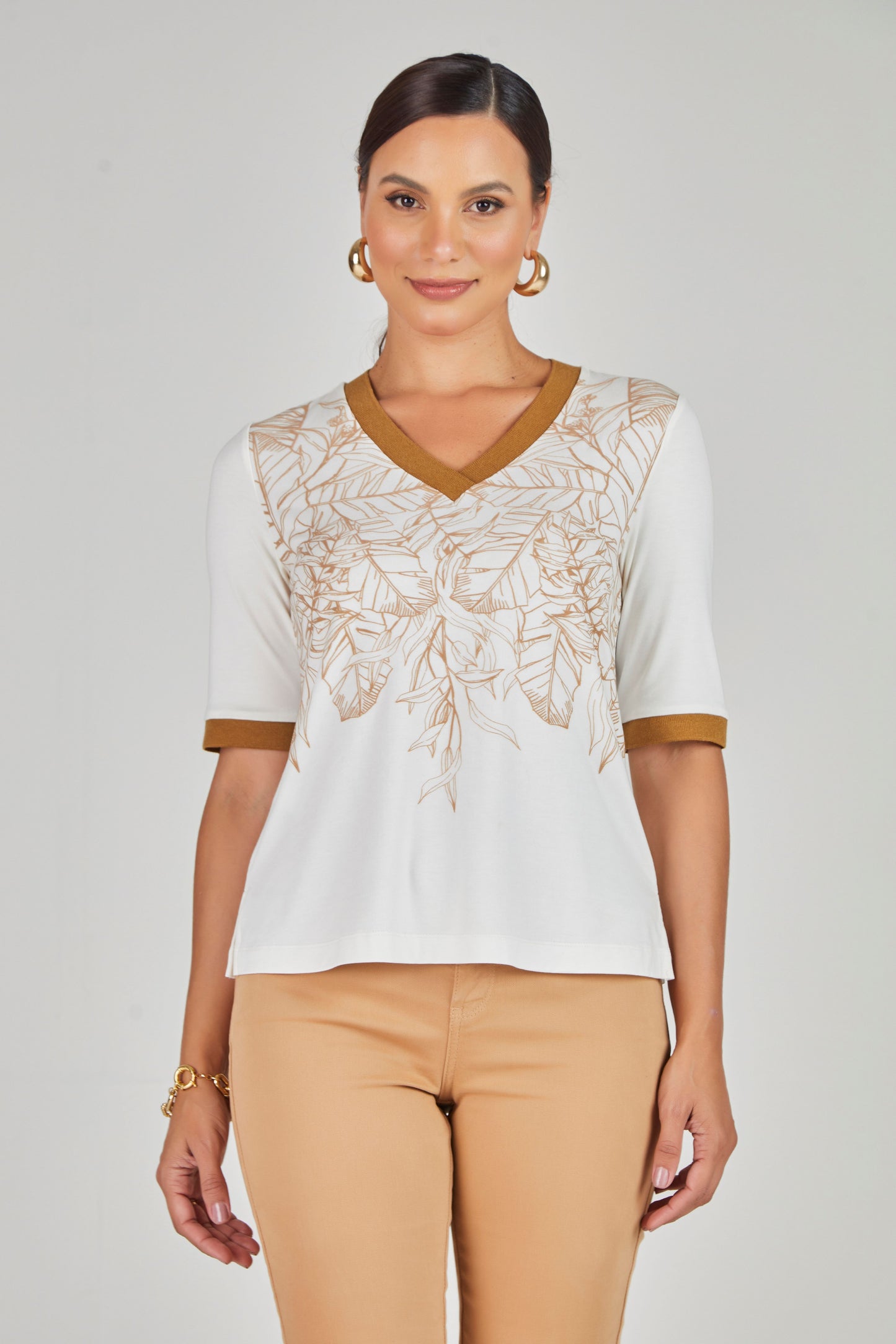t-shirt malha manga curta estampada com tricot