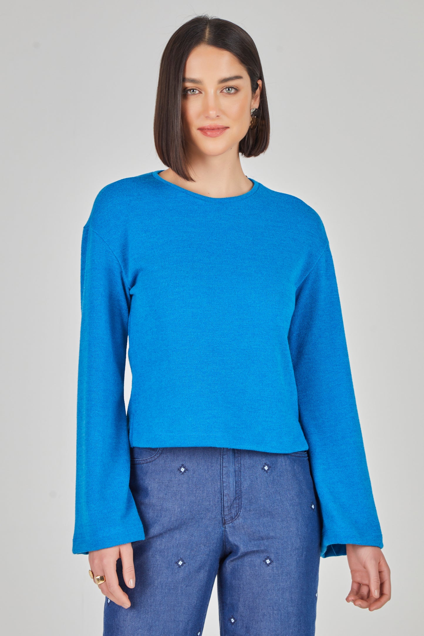 blusa malha tricot manga longa detalhe assimétrico