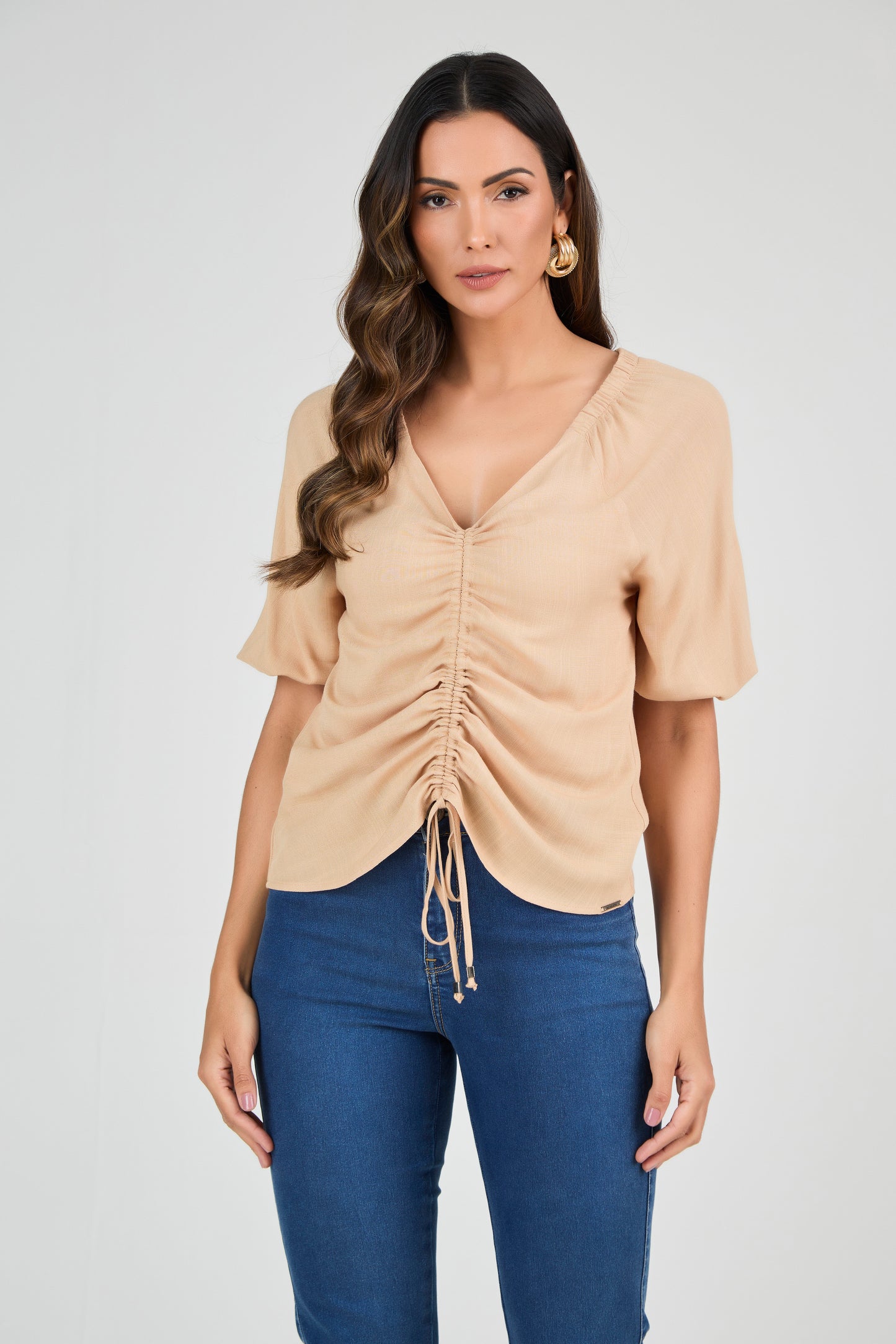 blusa viscose manga 3/4 com detalhes franzidos