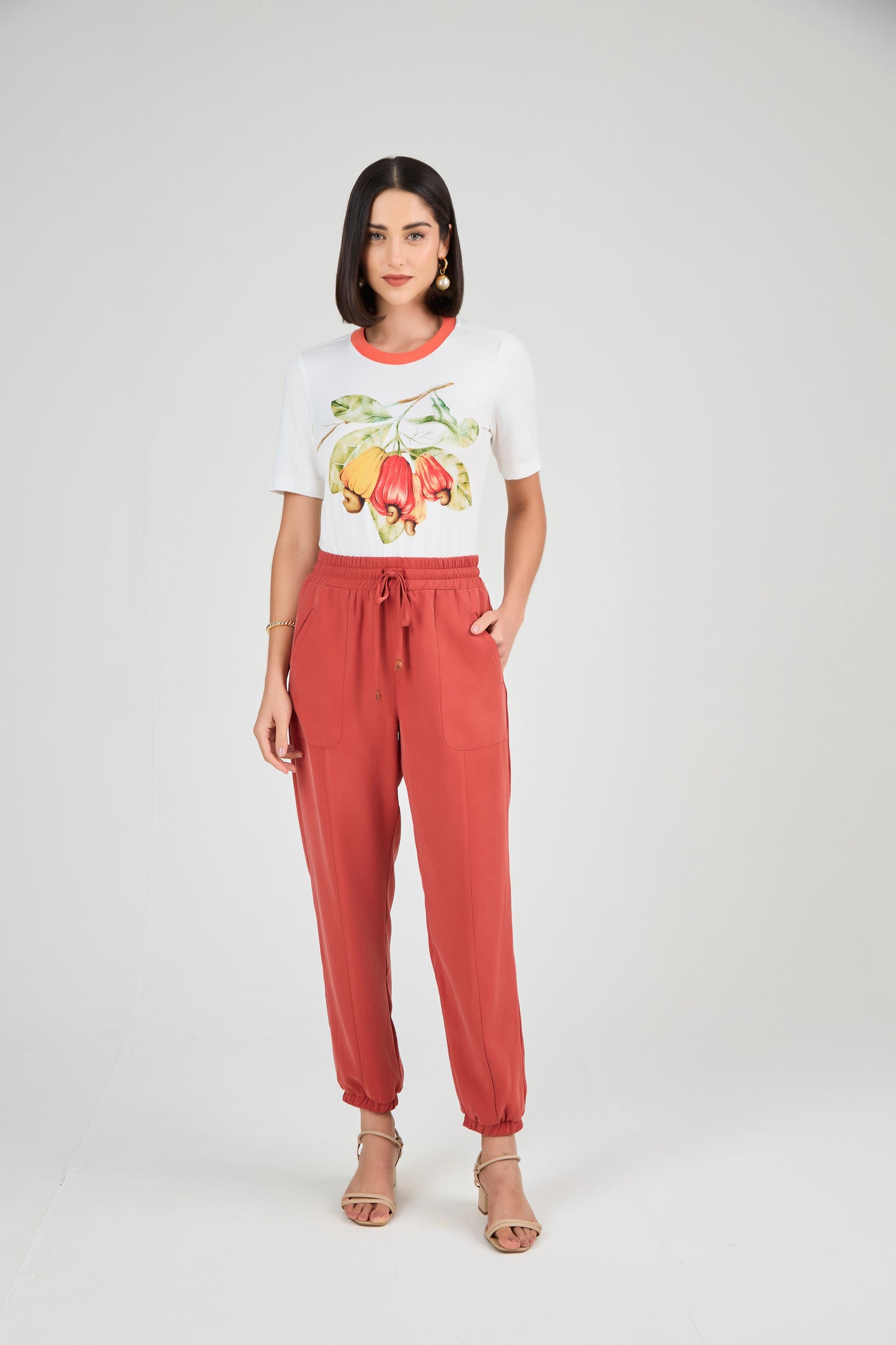 t-shirt malha manga curta com tricot estampada