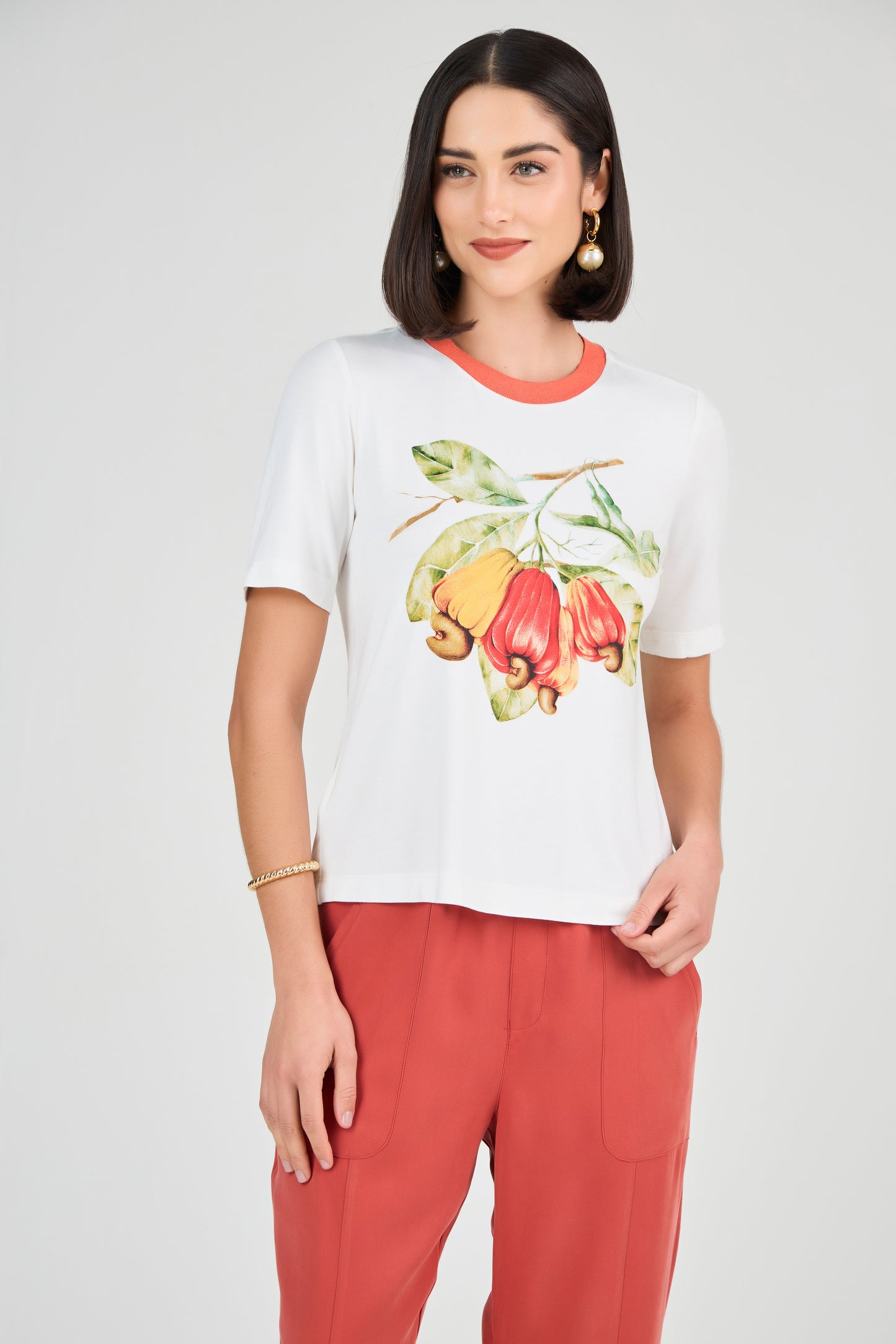 t-shirt malha manga curta com tricot estampada