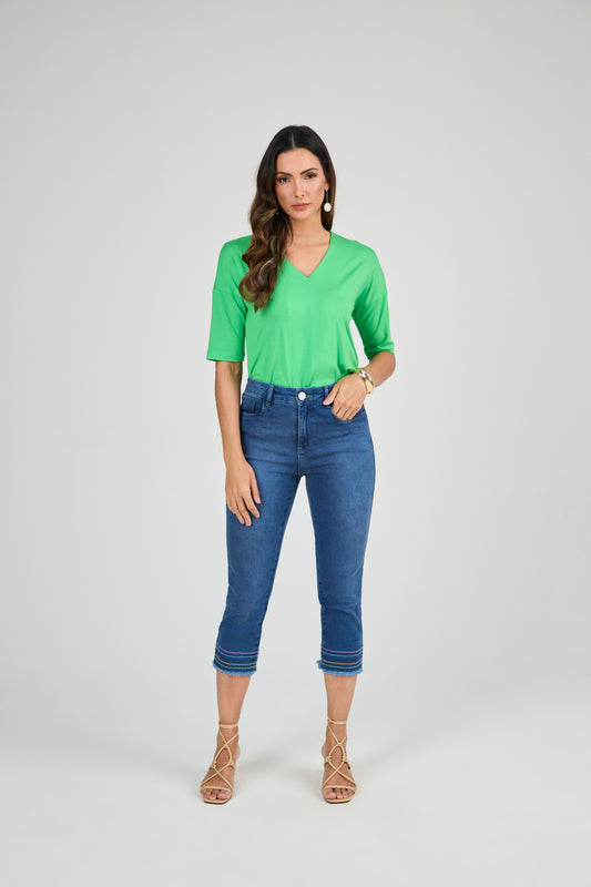 blusa malha manga curta com recortes