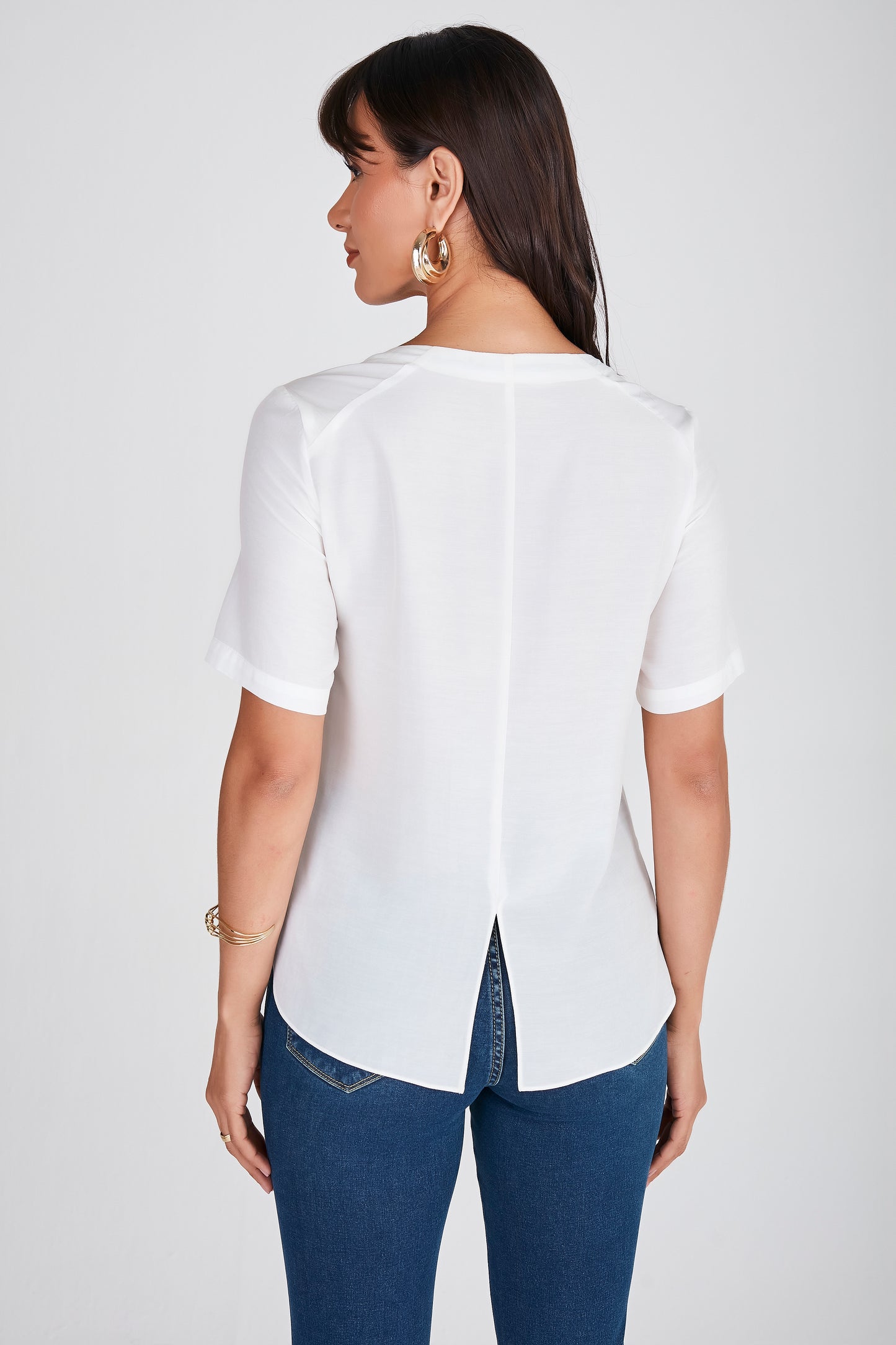 blusa crepe manga curta com fenda