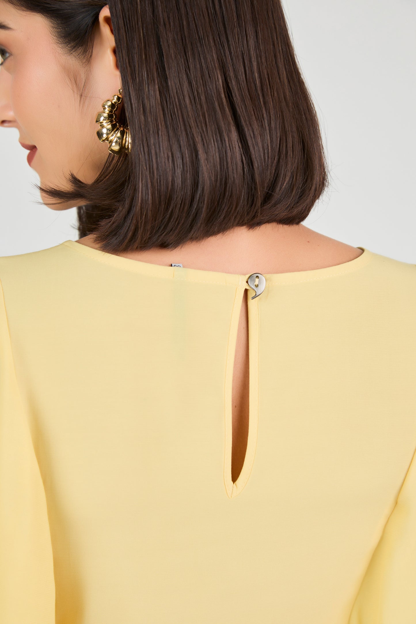 blusa crepe manga curta com lastex