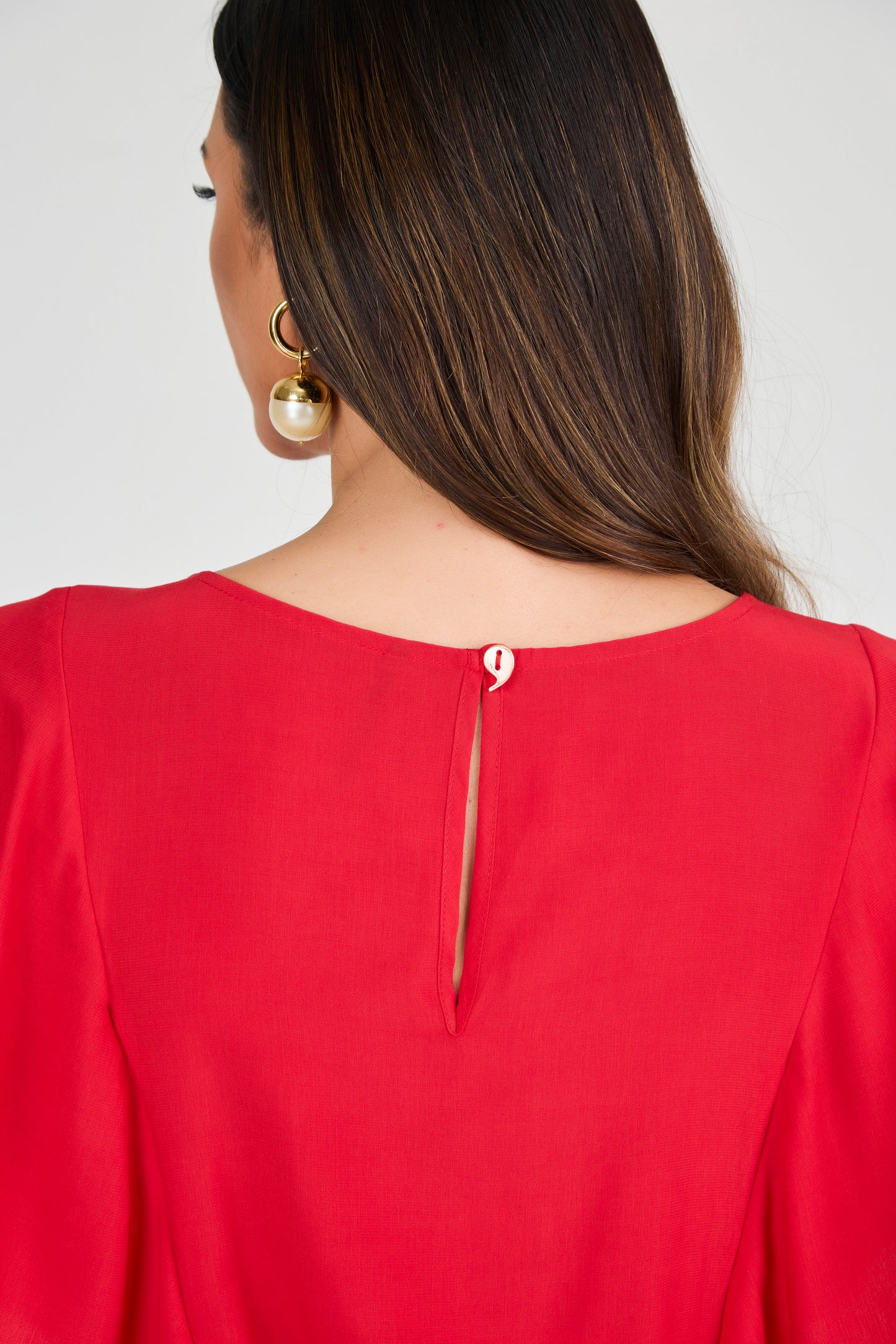 blusa crepe manga curta com lastex