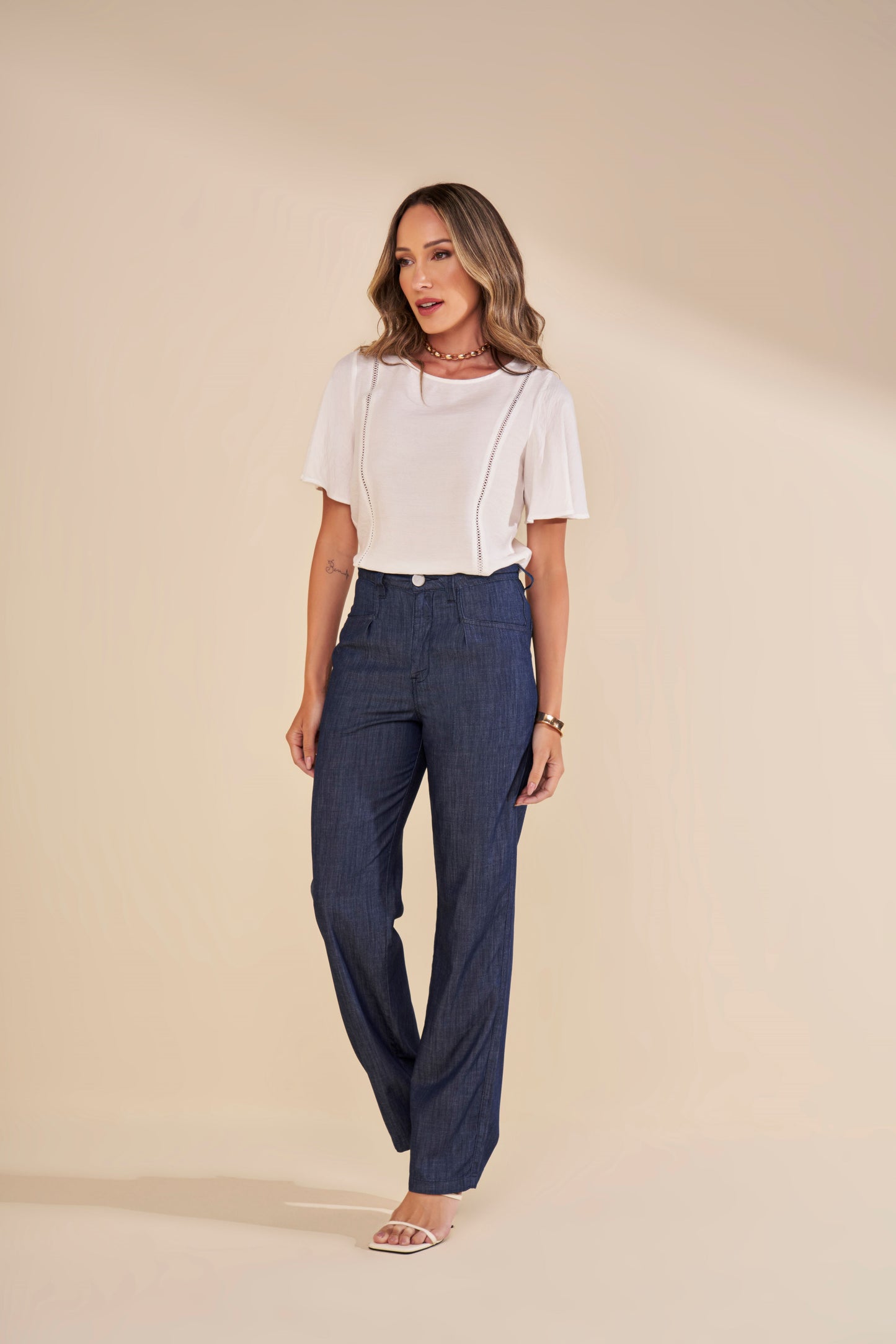 blusa viscose manga curta com entremeio