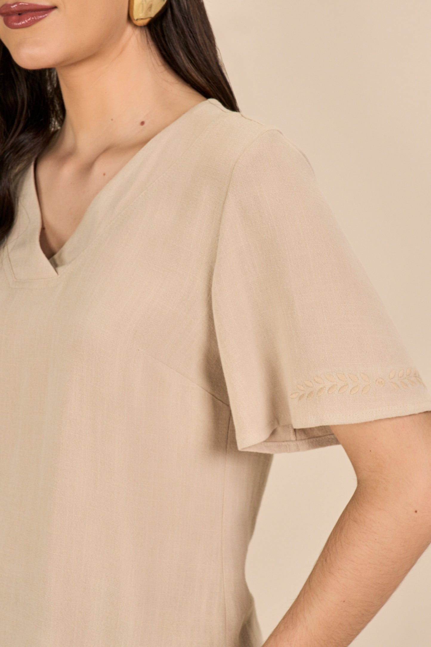 blusa viscose manga curta bordada