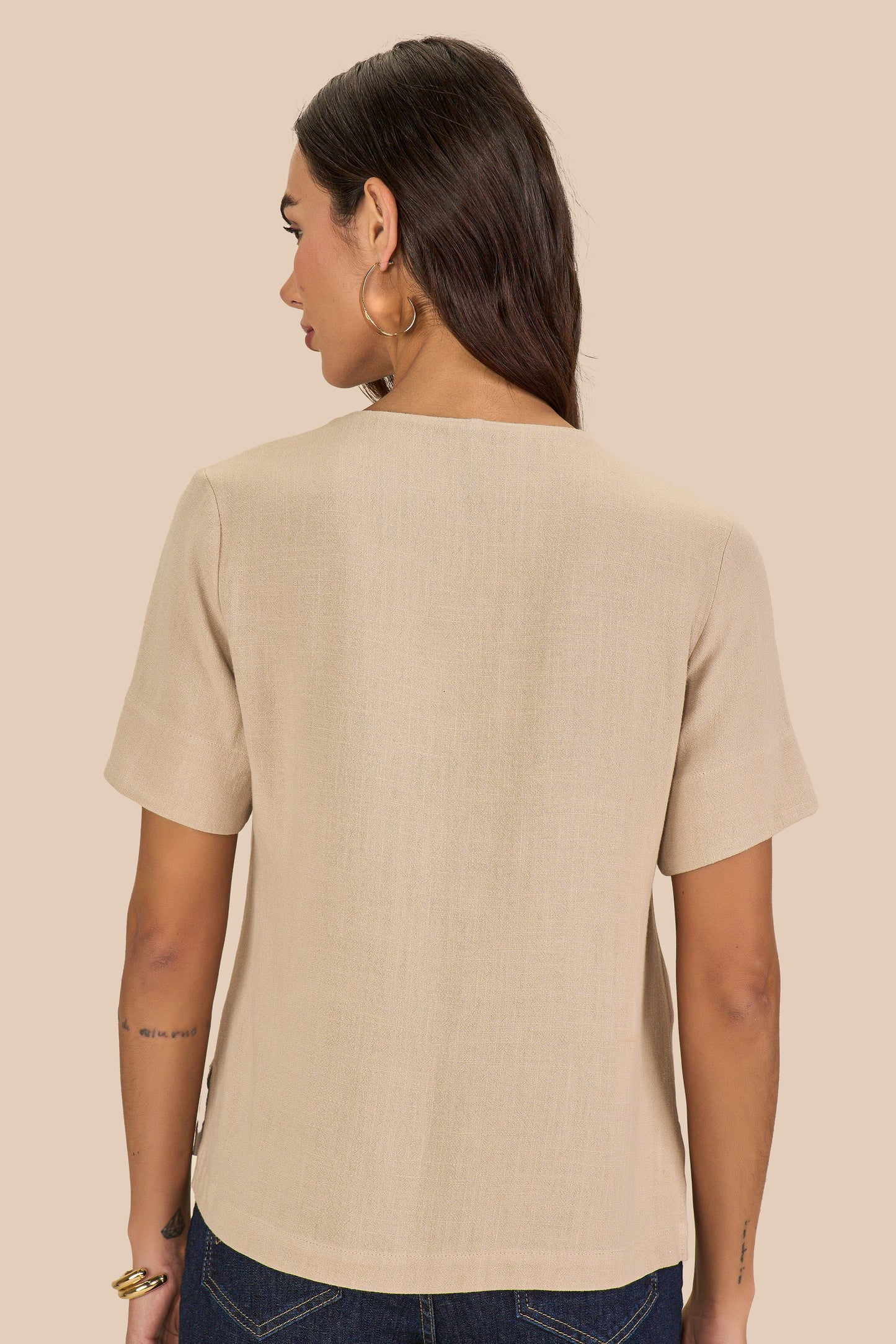 blusa viscose manga curta com abertura mangas