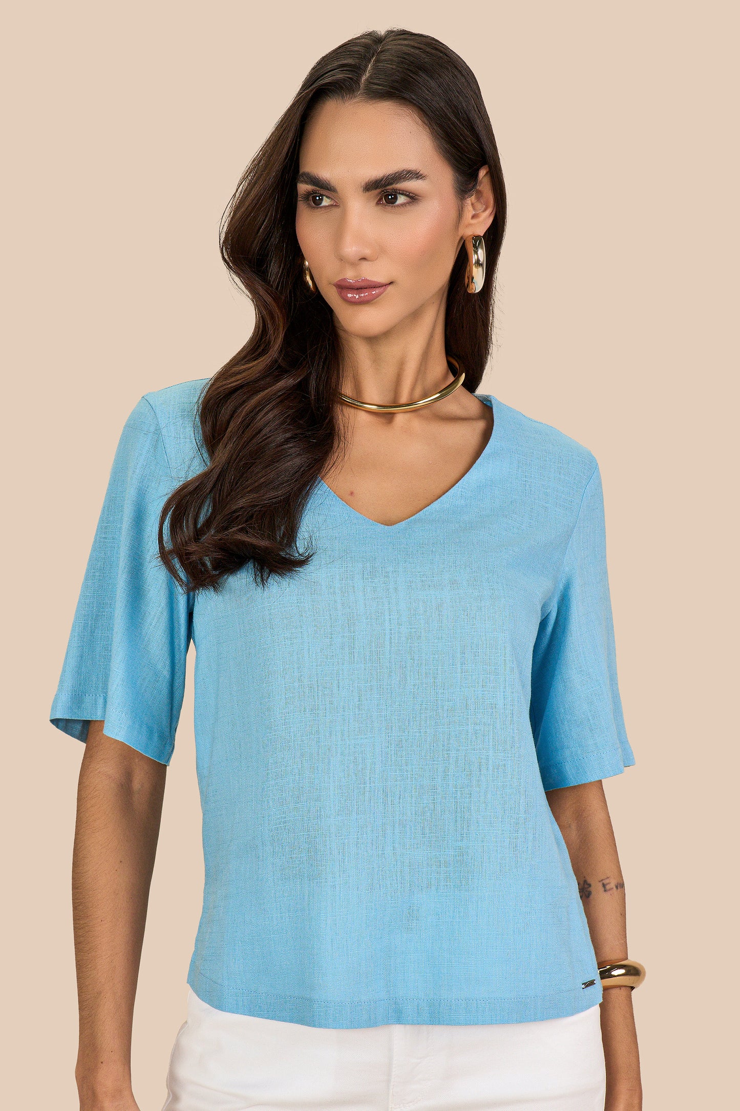 blusa viscose manga curta com aberturas