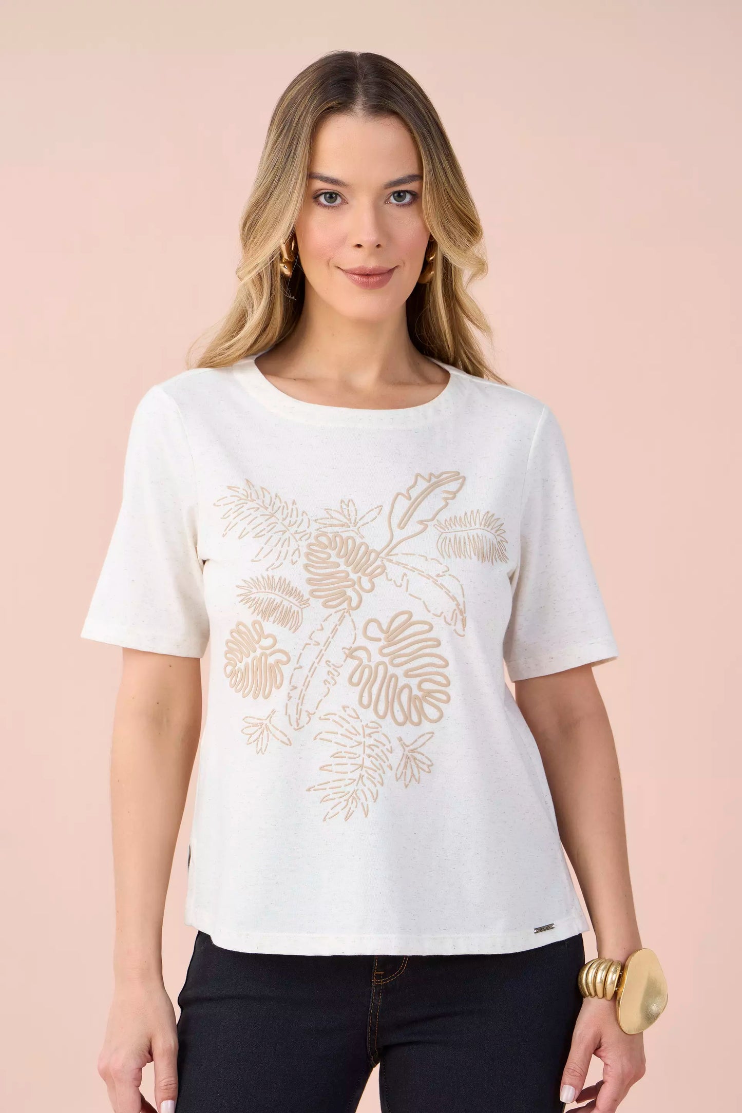 t-shirt malha manga curta estampada folhagem