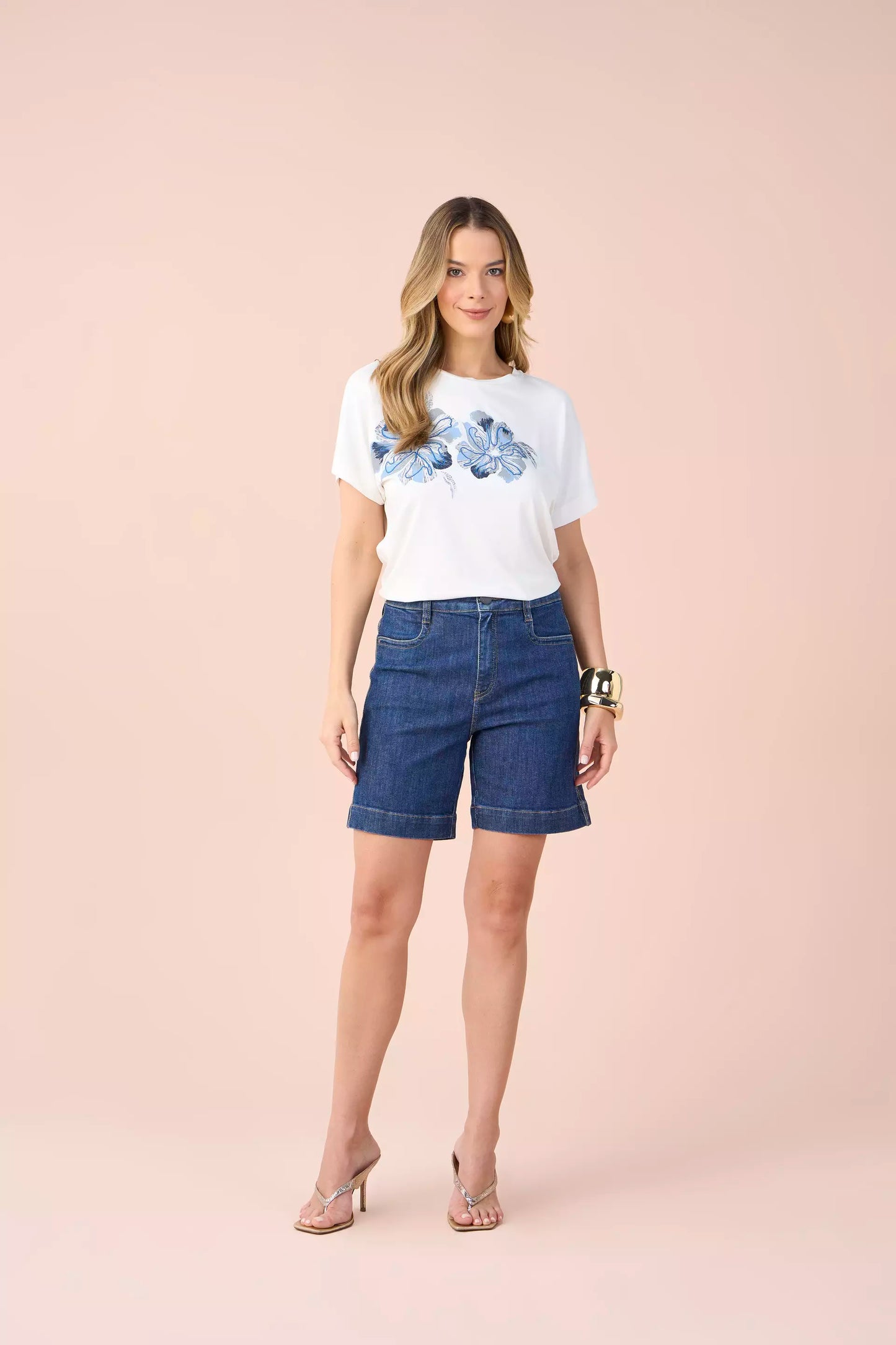 blusa malha manga curta estampada flores