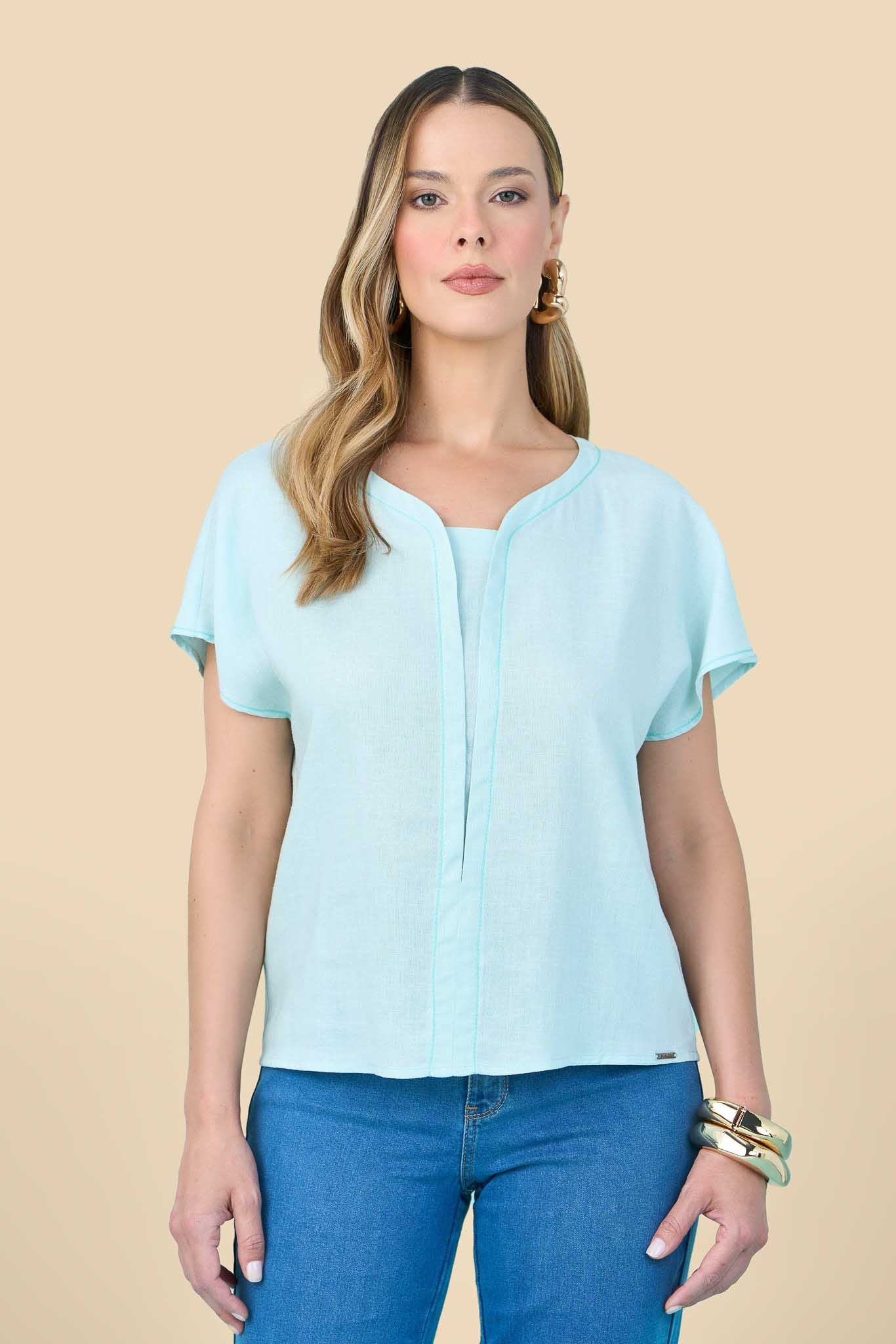 blusa viscose manga curta com detalhe frontal