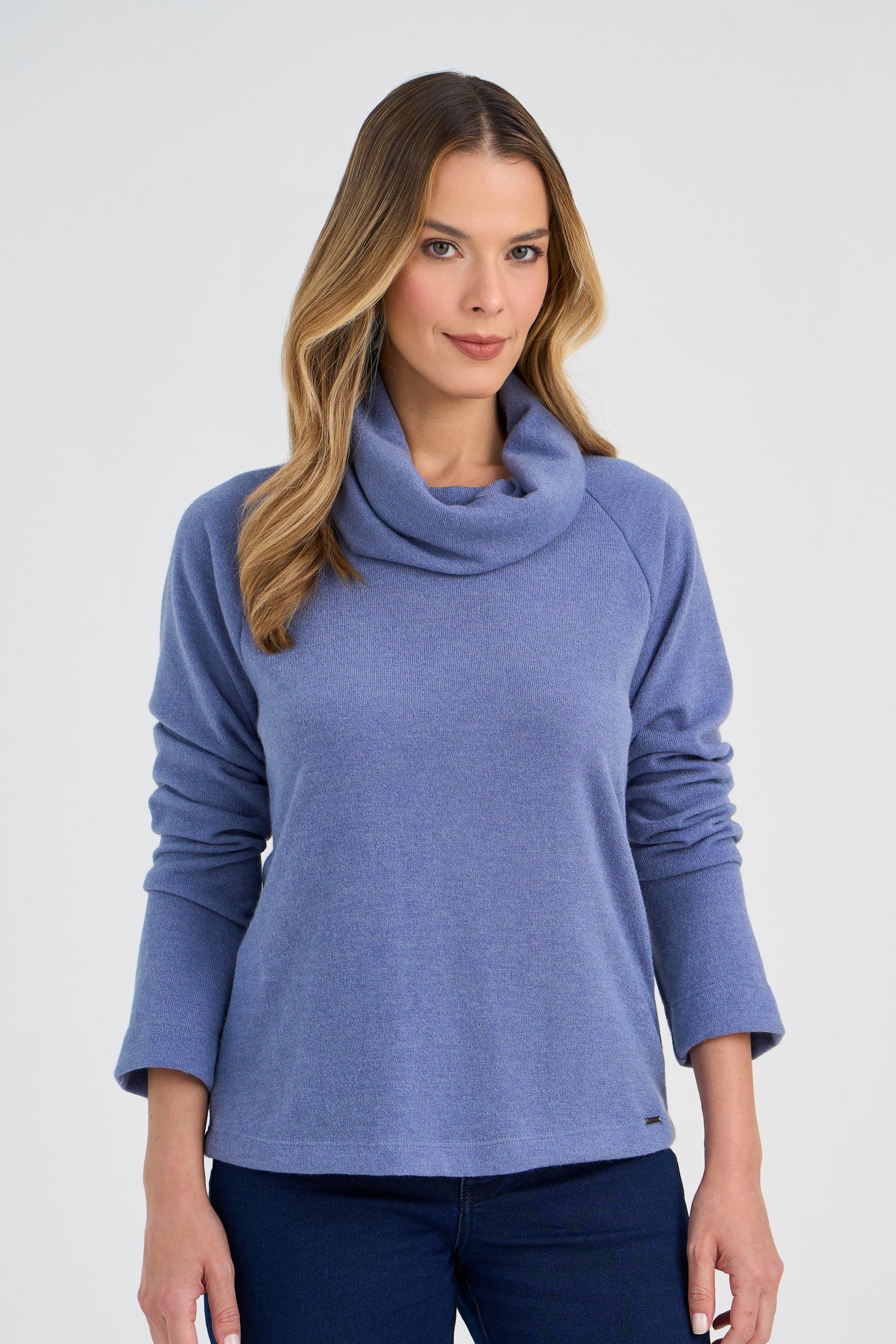 blusa malha tricot manga longa com gola ampla
