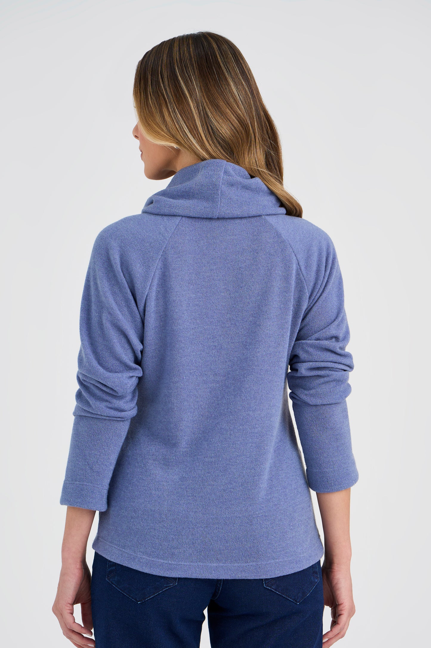 blusa malha tricot manga longa com gola ampla