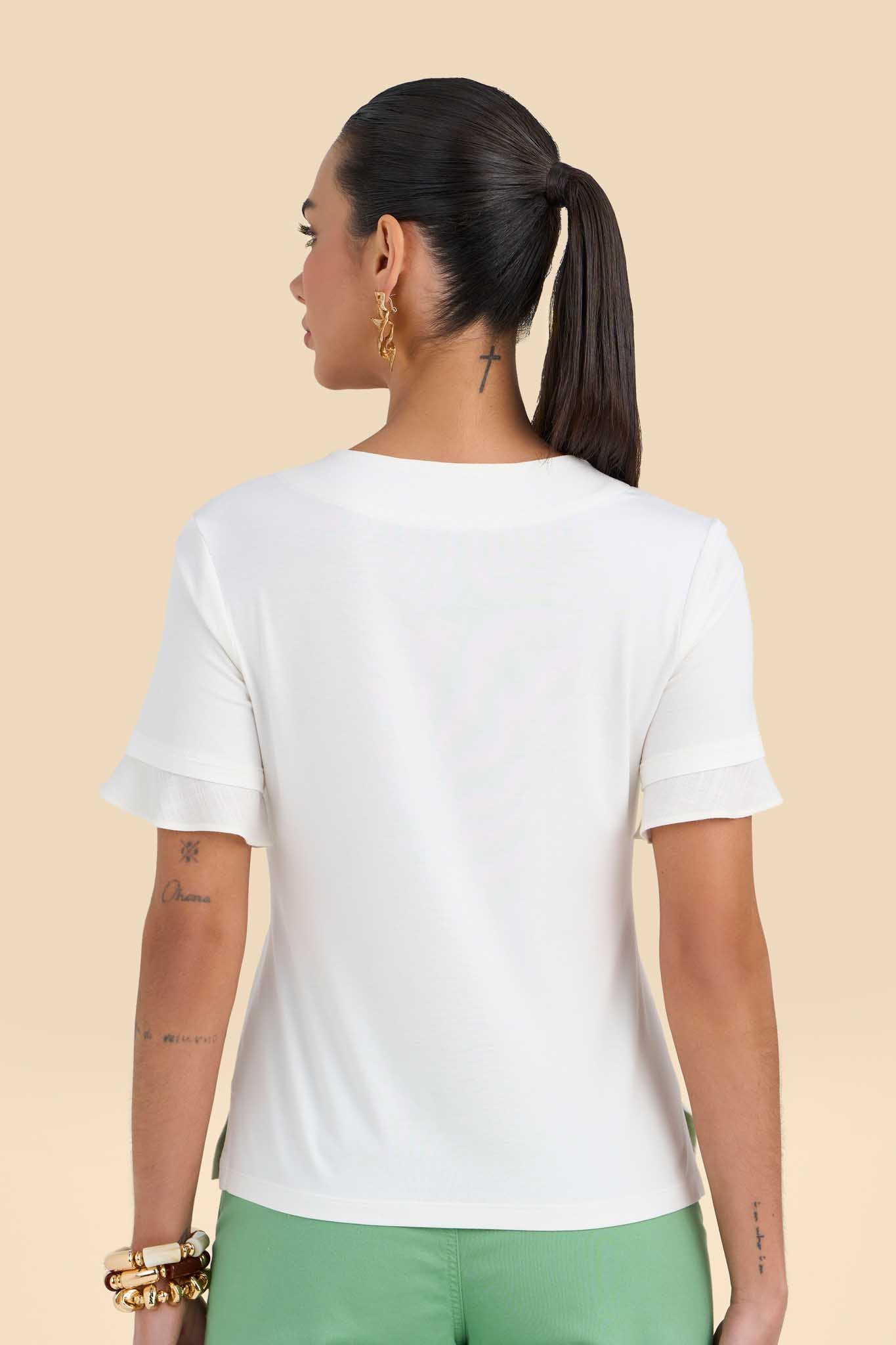 blusa malha manga curta com mix de tecidos e estampa