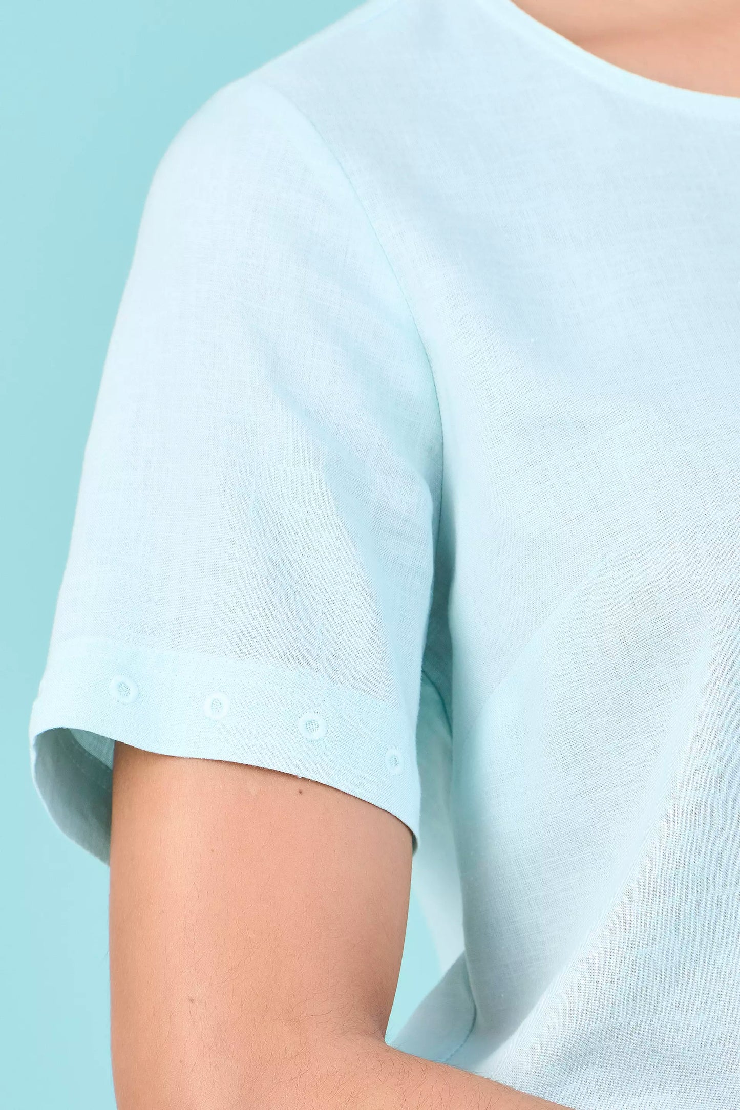 blusa viscose manga curta com bordado