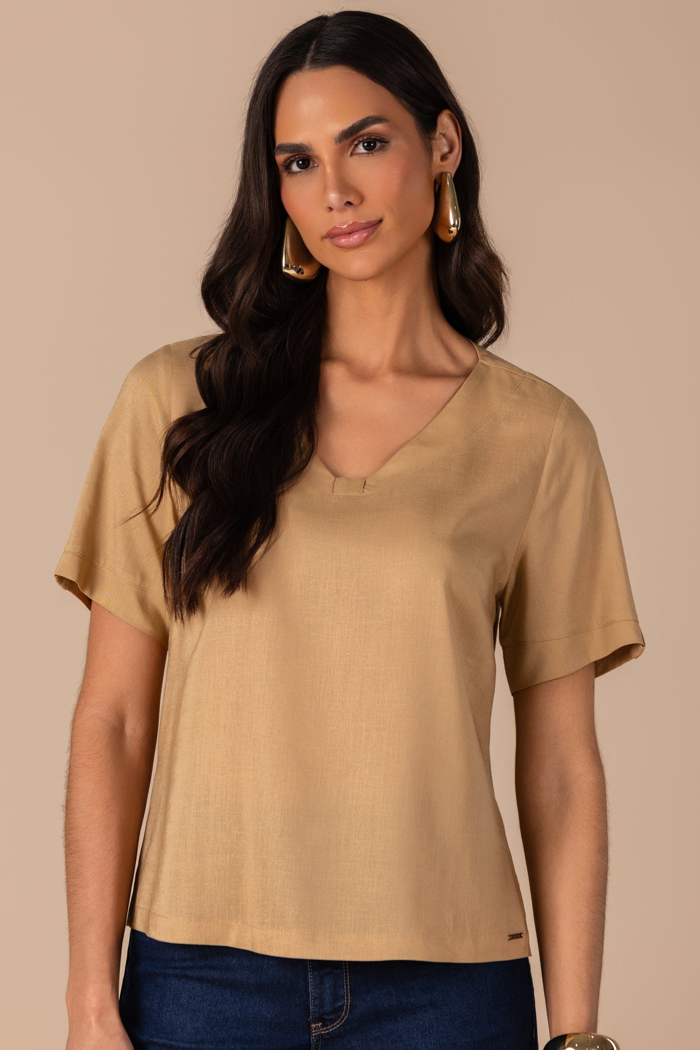 blusa viscose manga curta com recortes