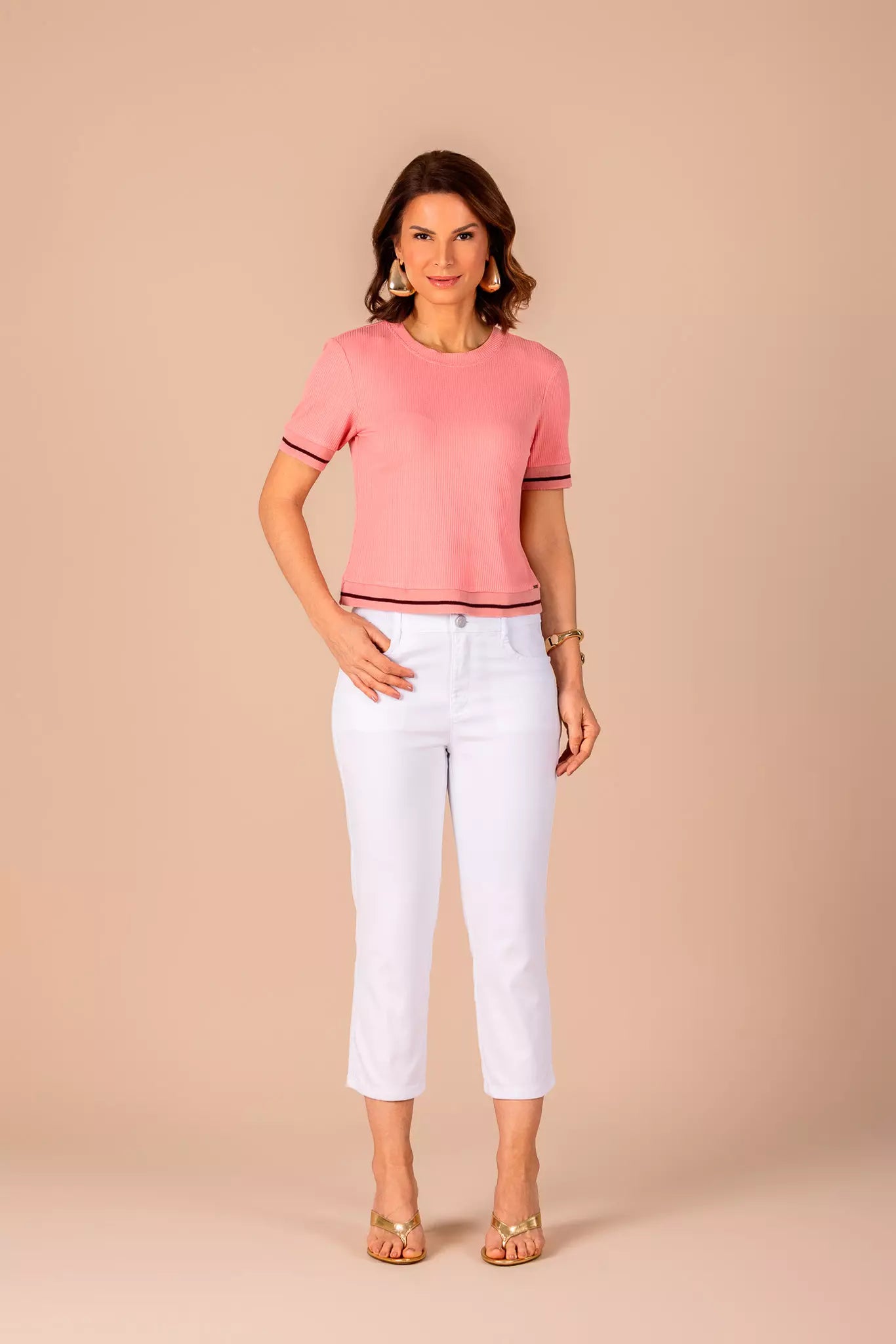 blusa malha canelada manga curta com tricot