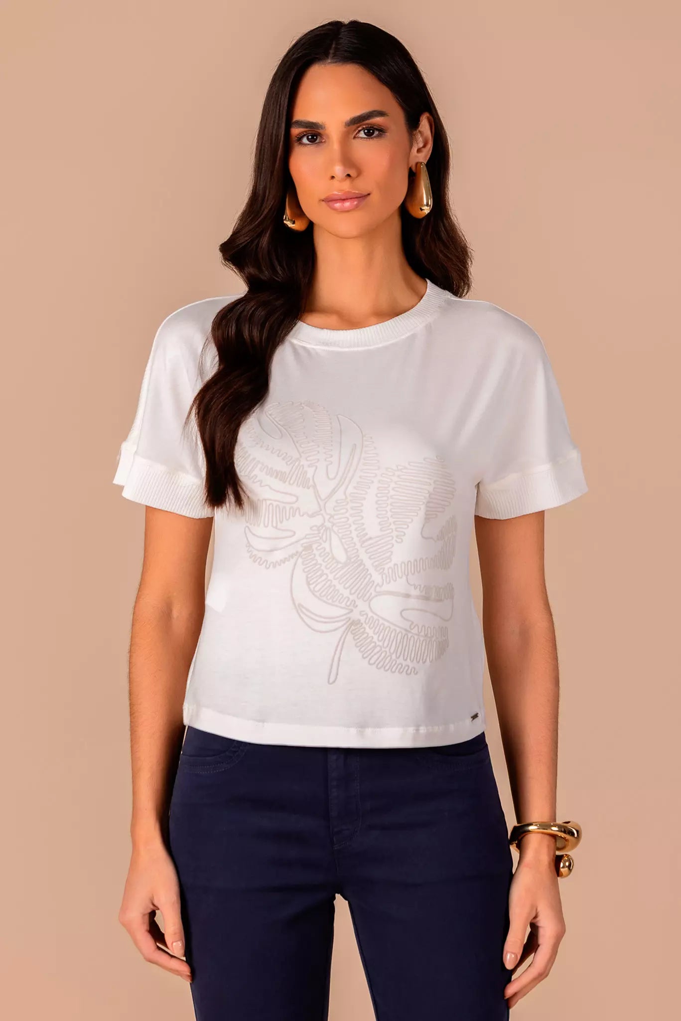 t-shirt malha manga curta estampada com mix de tecidos