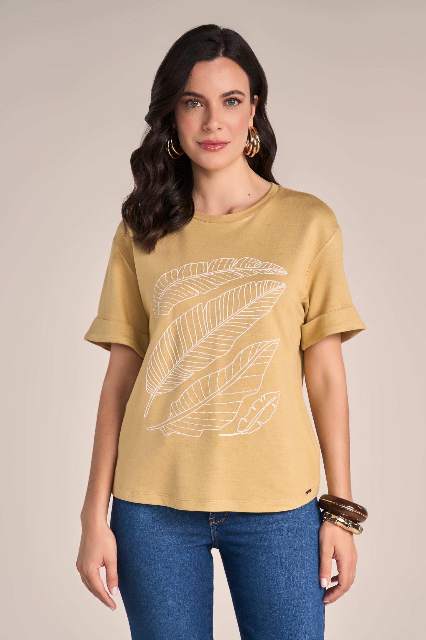 T-shirt Malha Manga Curta Estampa Folhagem