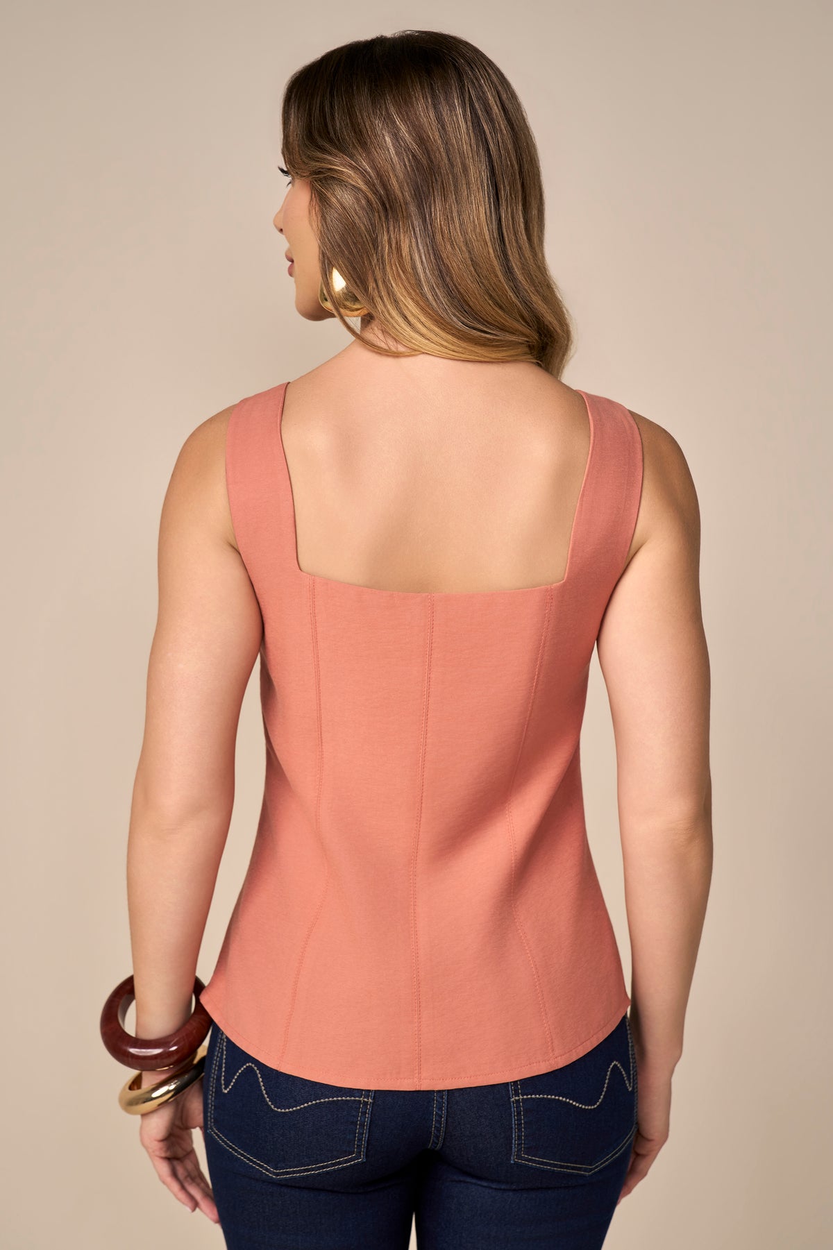 blusa viscose sem manga com recortes