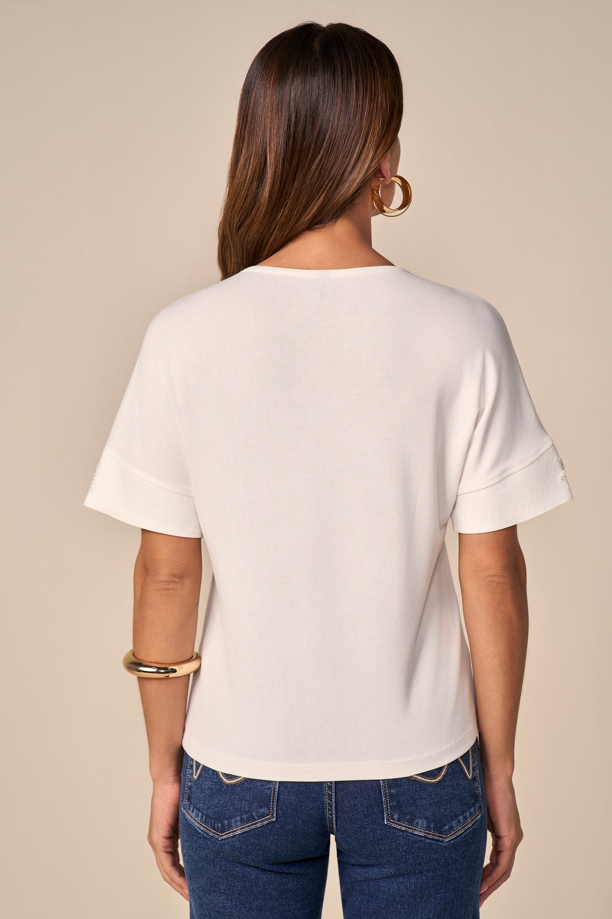 blusa malha manga curta com mix de tecidos e bordado