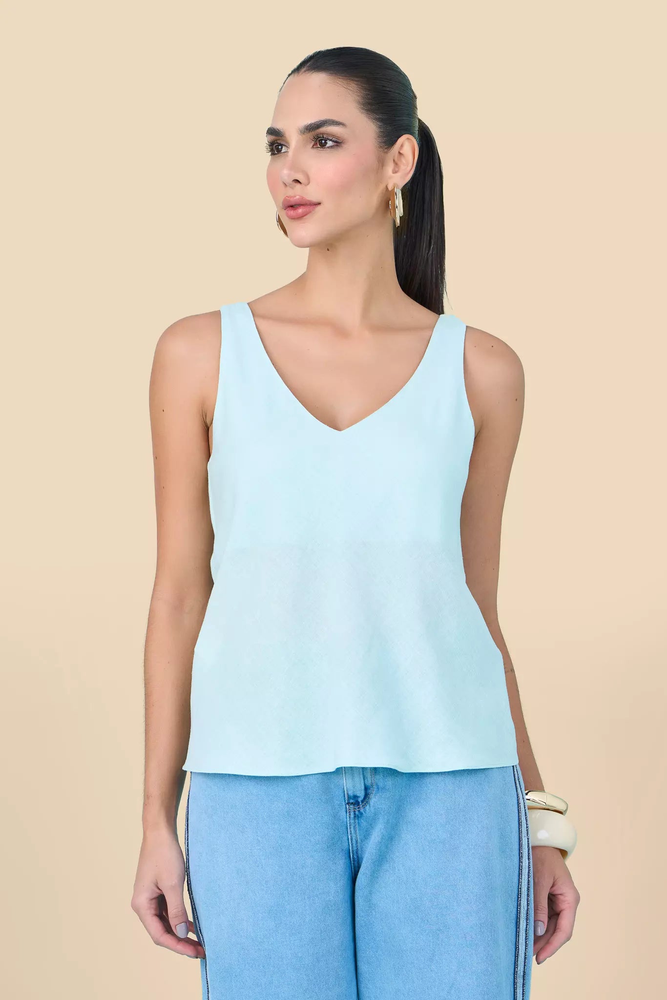 regata viscose alça fina com decote v