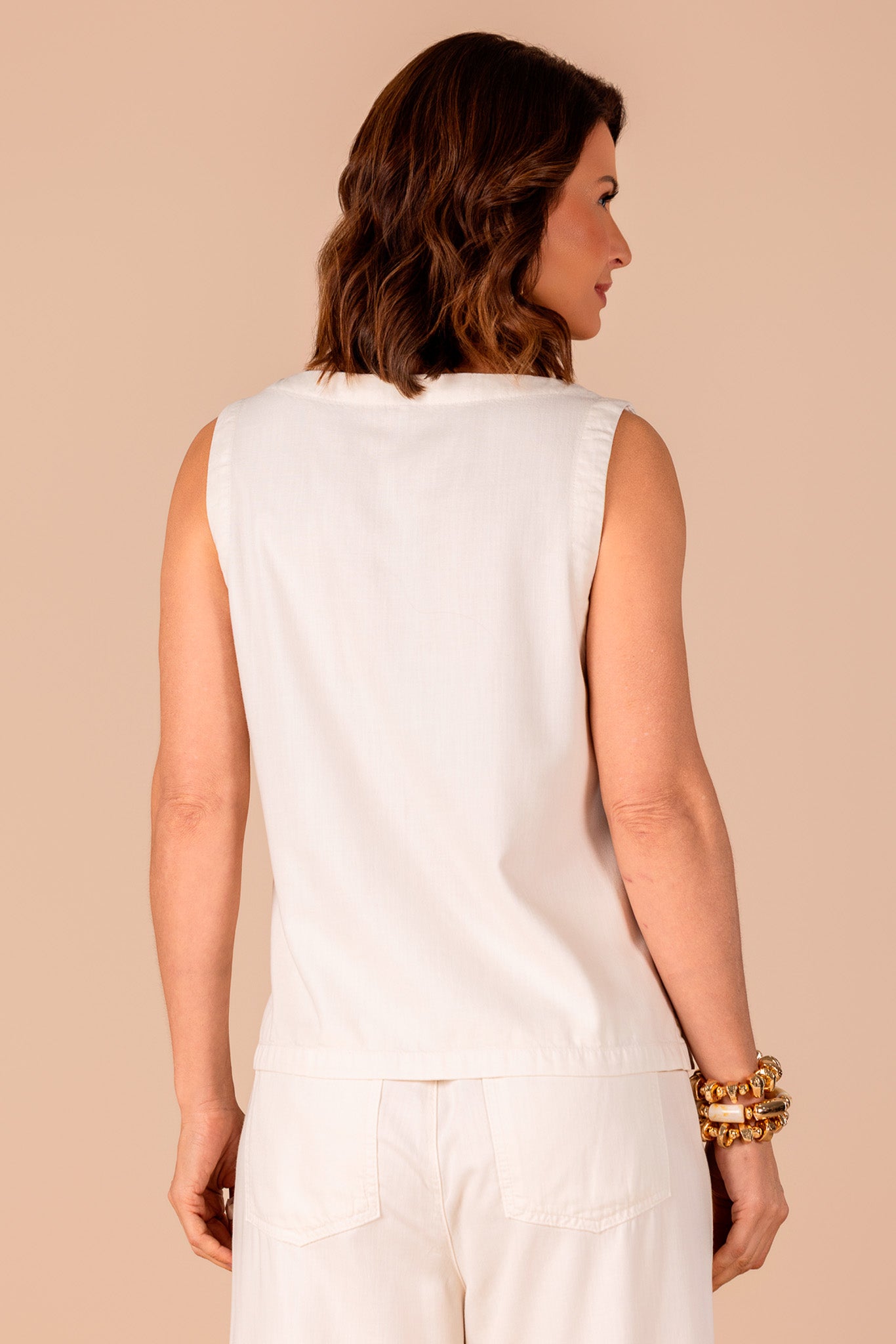 regata sarja alça larga com bordado poá