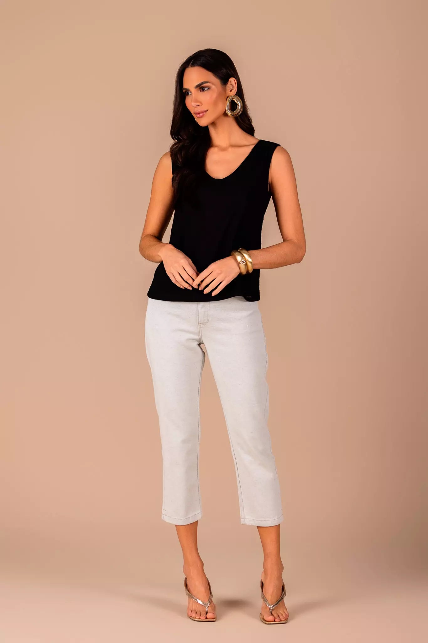 regata viscose alça larga com detalhe lateral