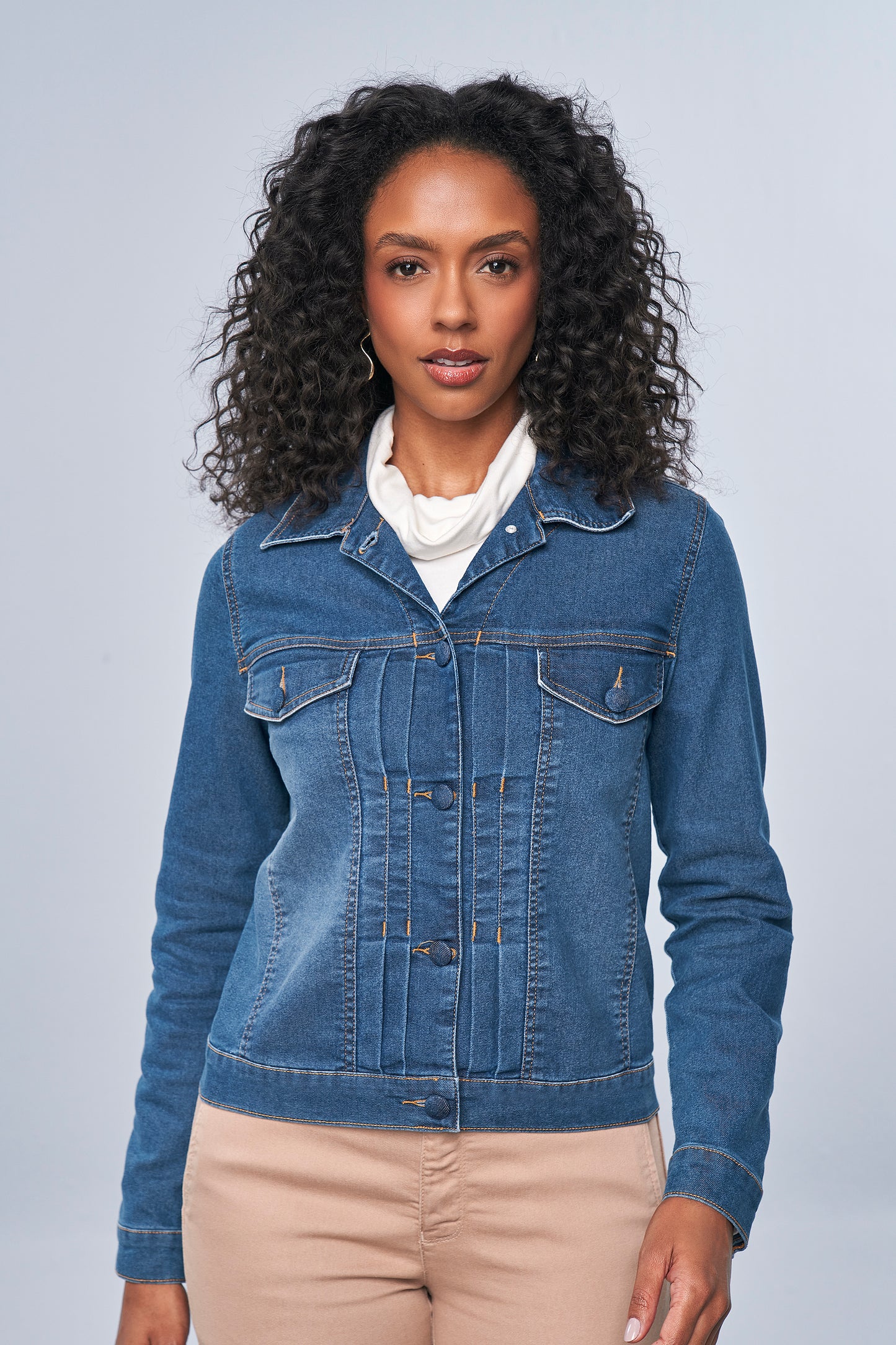 jaqueta jeans manga longa com pregas