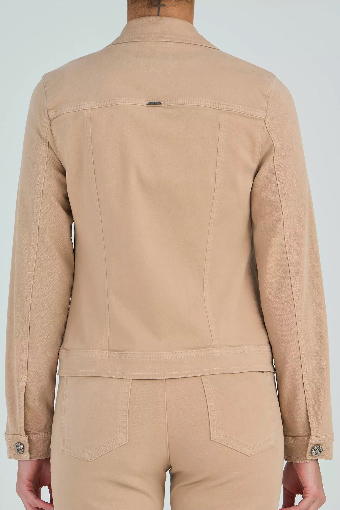 jaqueta malha color manga longa tradicional com bolsos