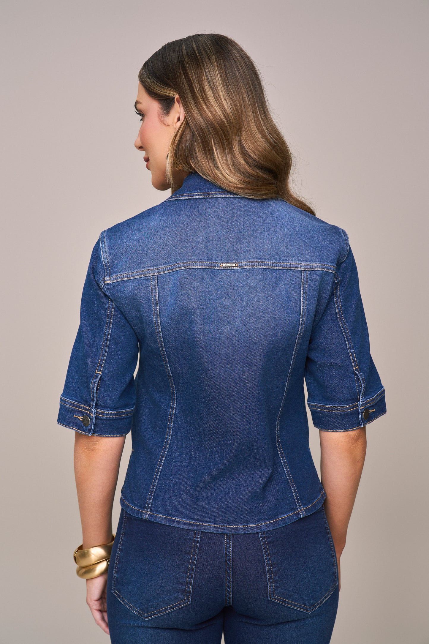 jaqueta jeans manga curta com abertura lateral