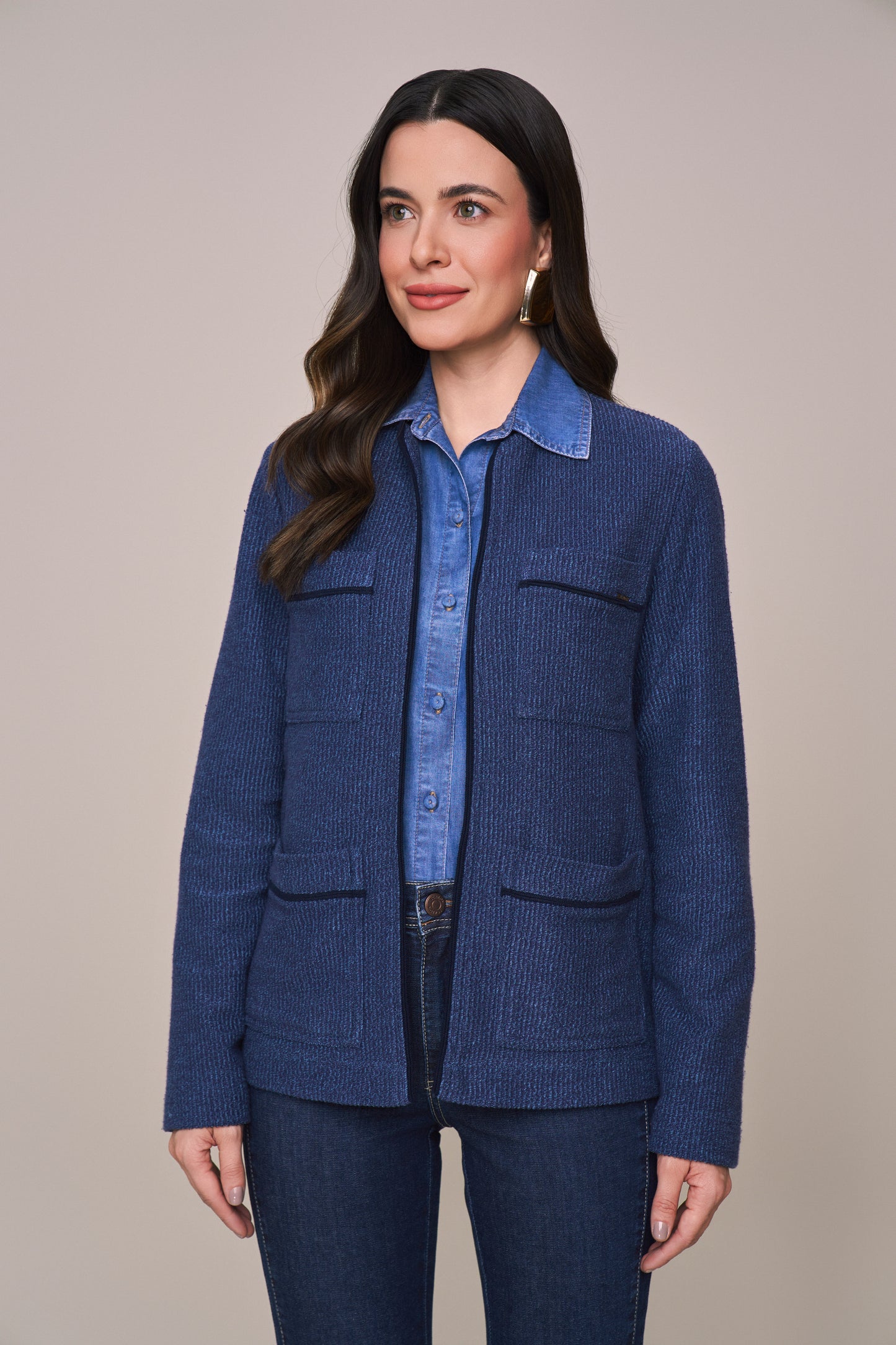 casaco moletom manga longa com bolsos sobrepostos e tricot