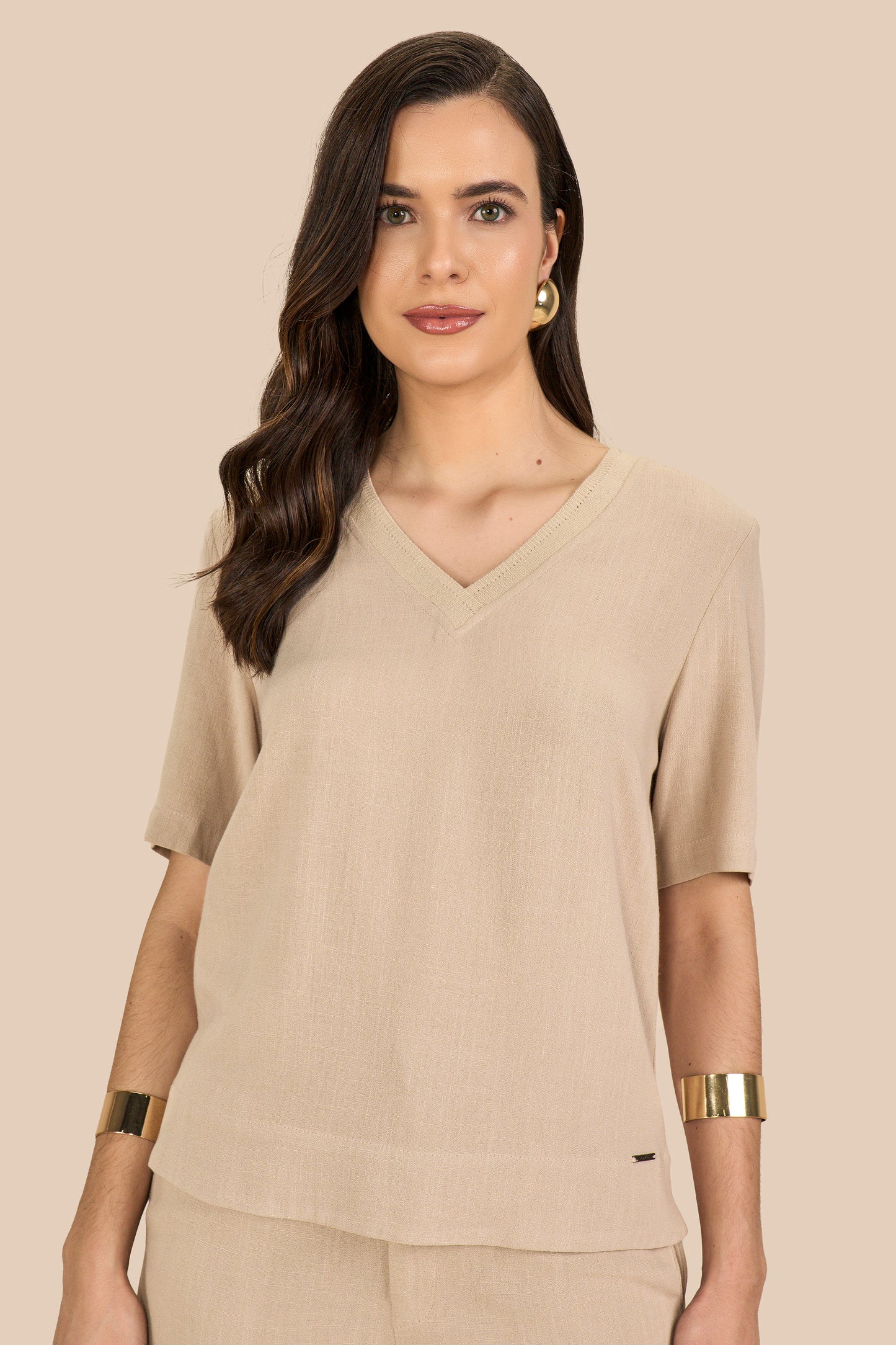 conjunto viscose blusa decote v e calça reta cós de elástico