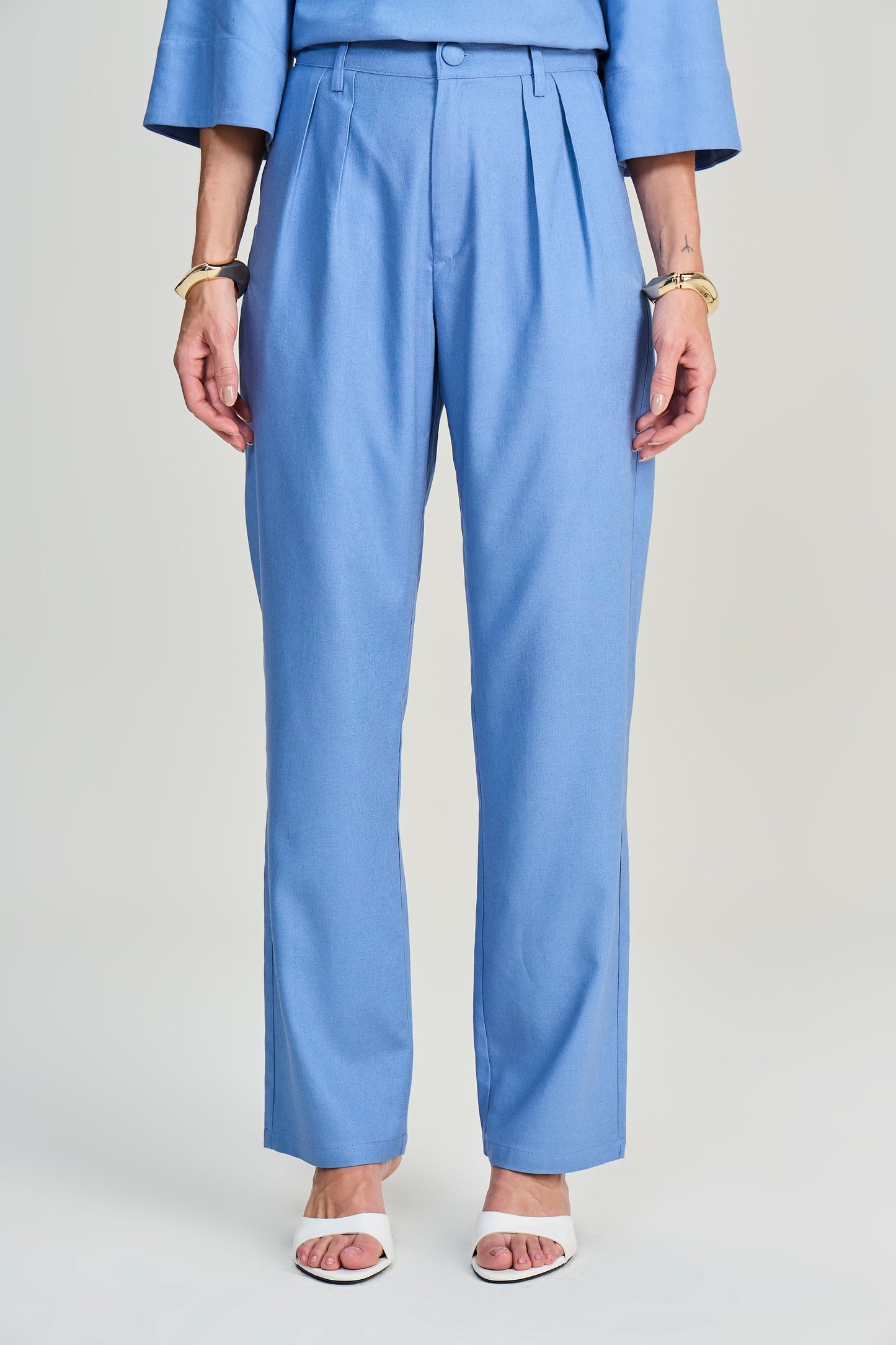 conjunto viscose blusa manga 3/4 com transpasse e calça reta com elástico