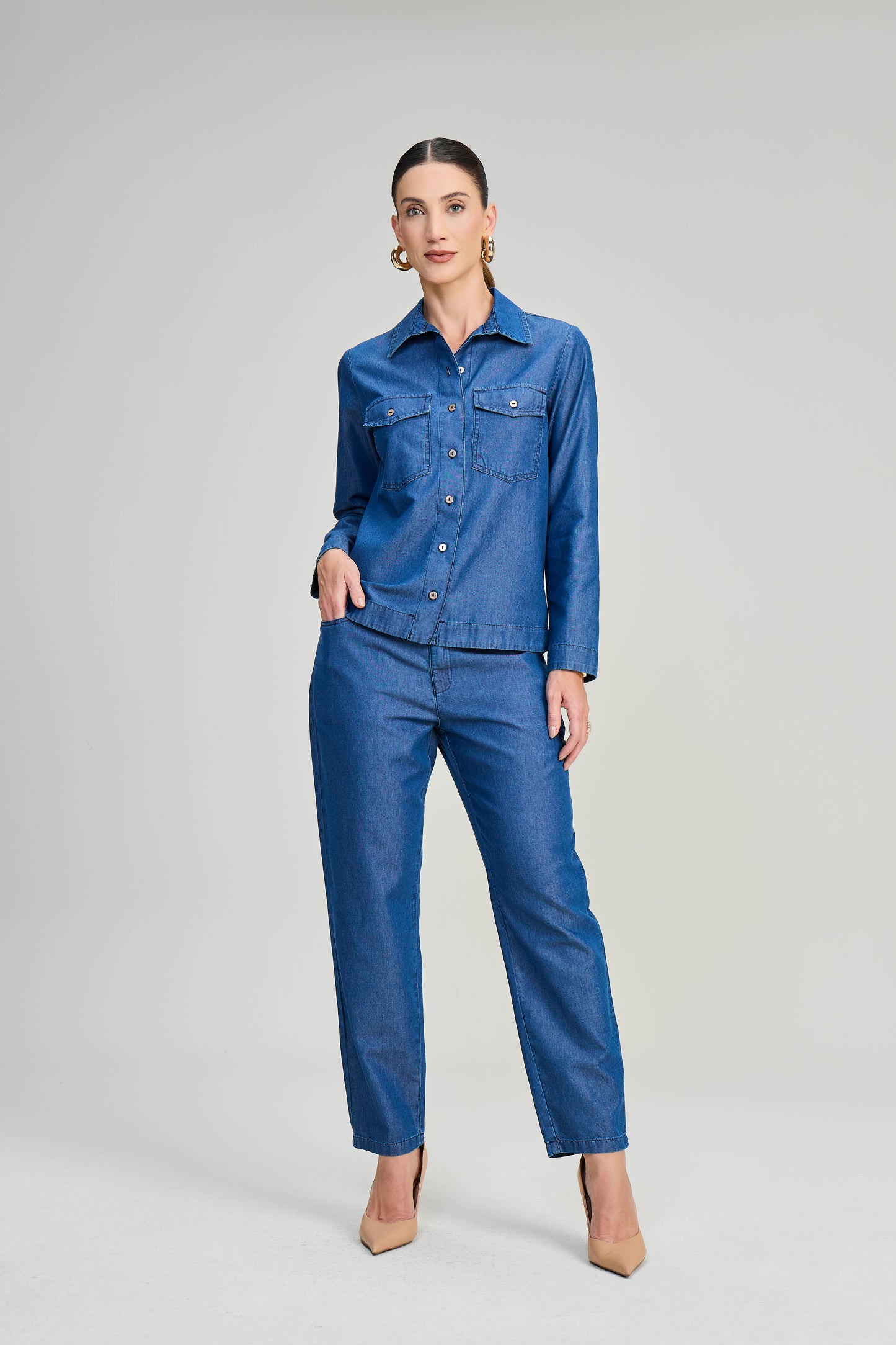 conjunto jeans camisa manga longa e calça mom