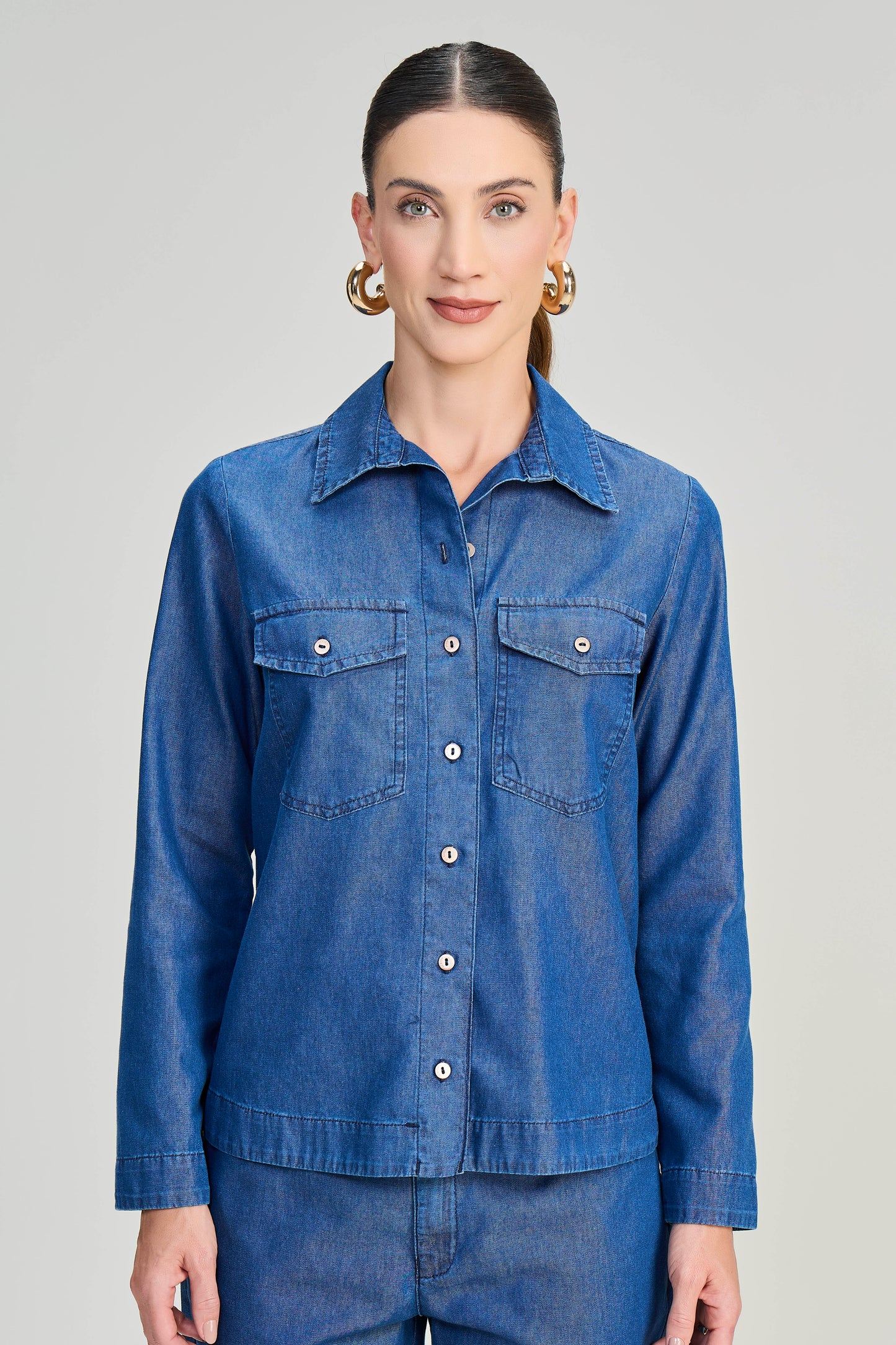 conjunto jeans camisa manga longa e calça mom