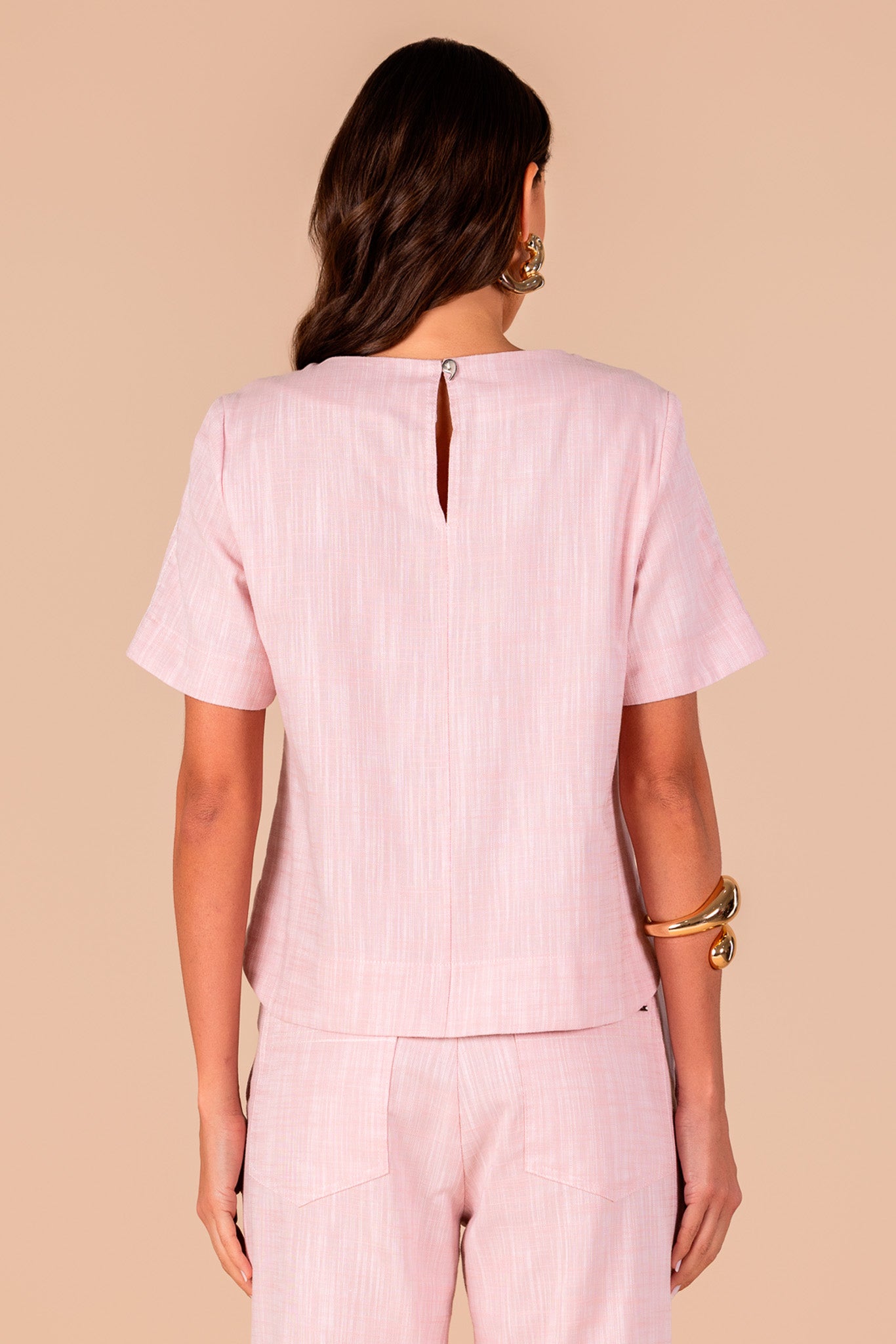 conjunto algodão blusa manga curta e calça pantcropped com ponto corrente