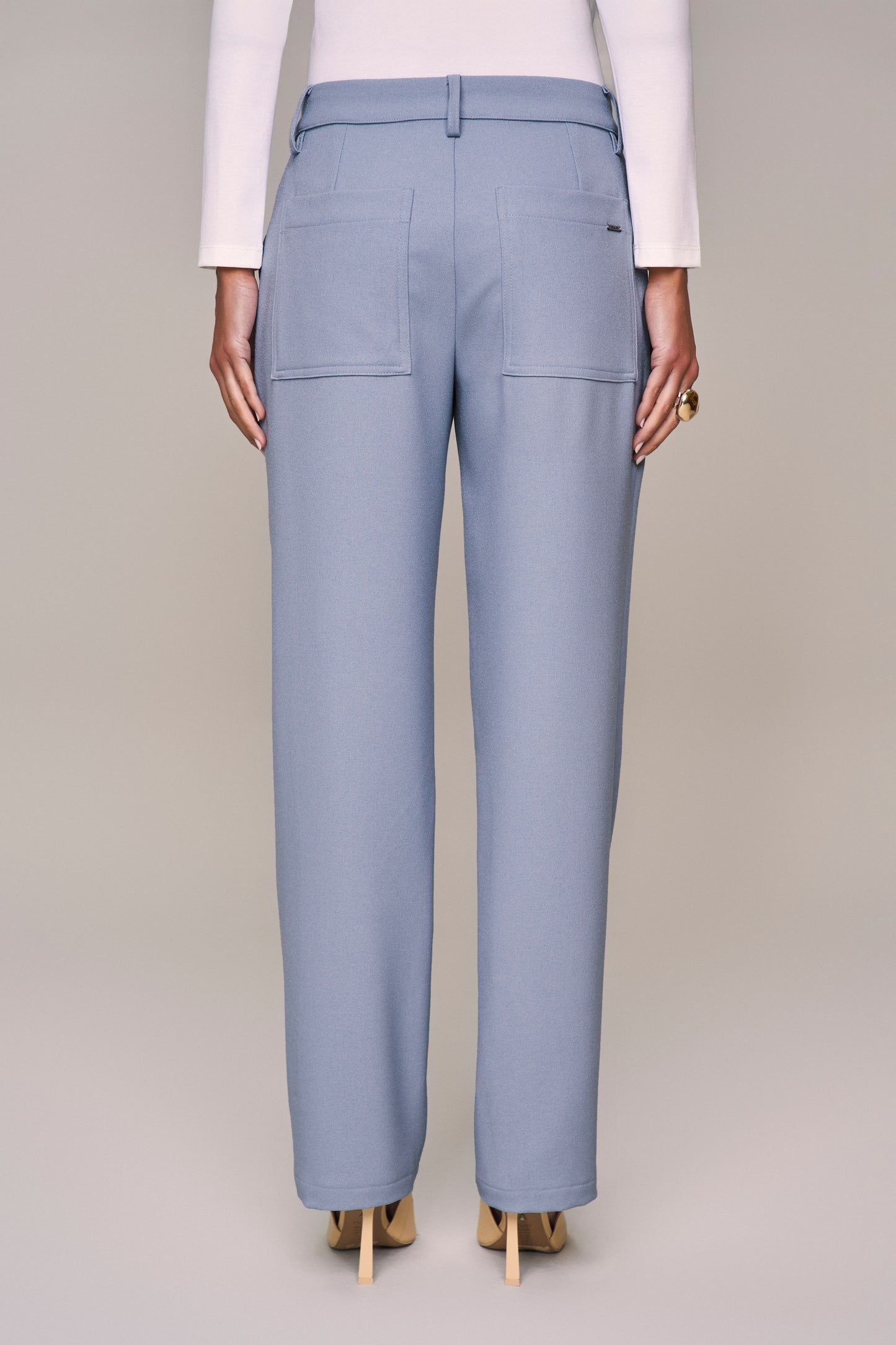 conjunto crepe casaco manga longa e calça reta alfaiataria